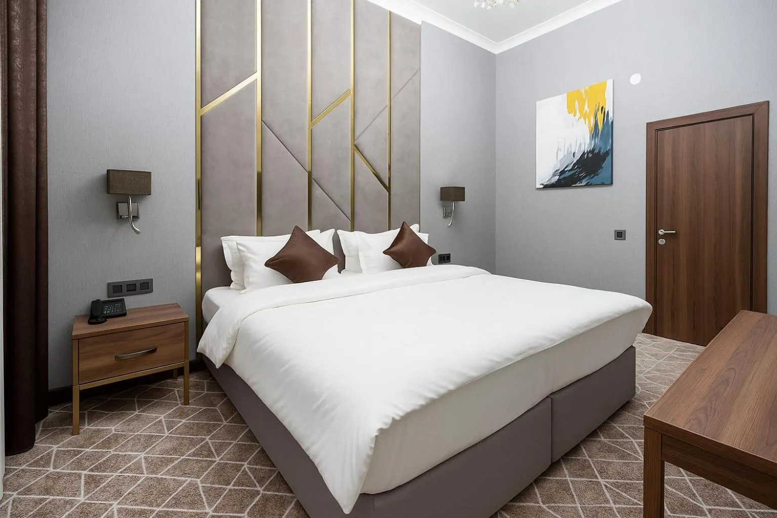 Bed in Tauke Khan Plaza