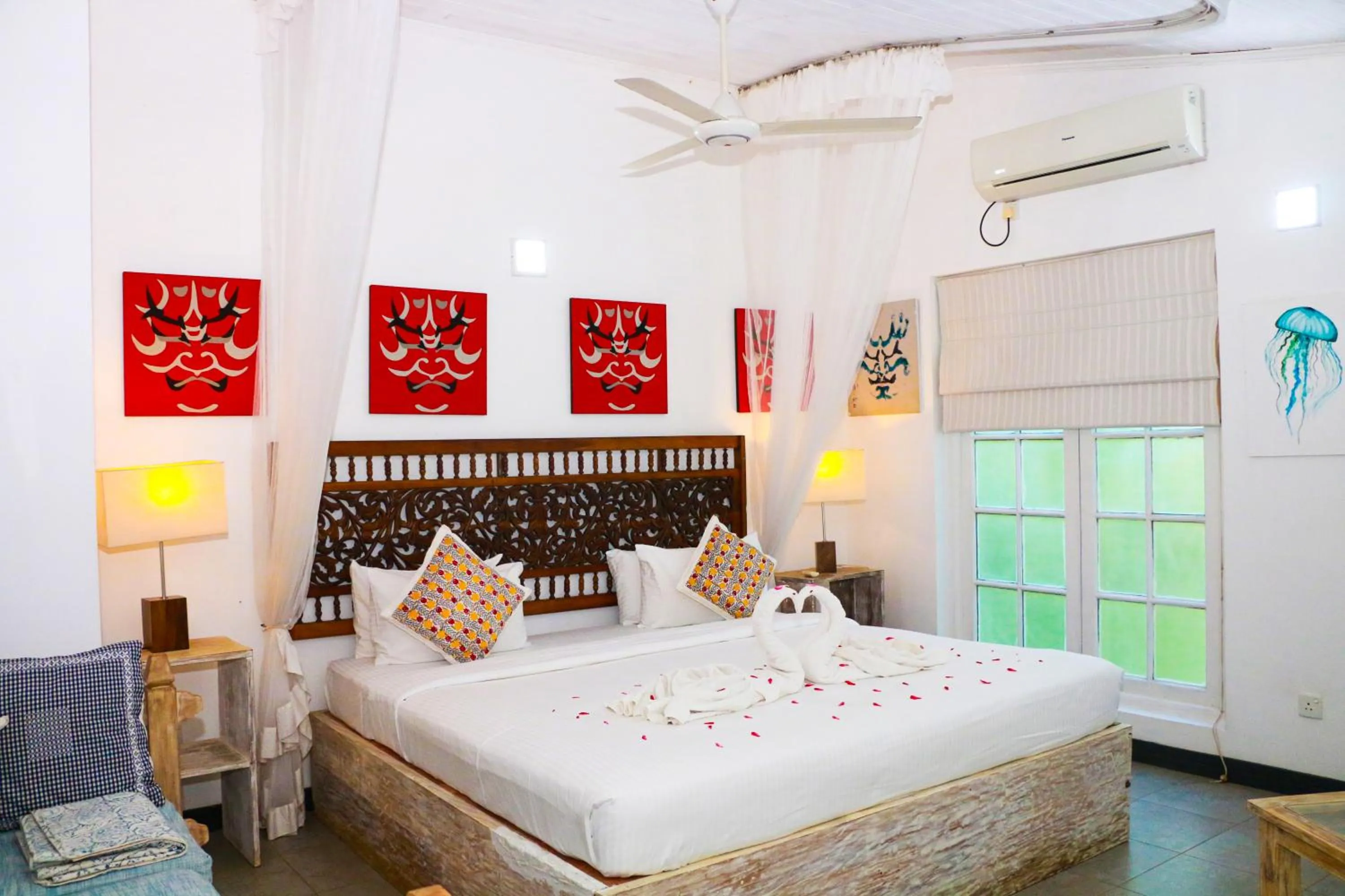 VIP, Bed in Esperanza Beach Mawella