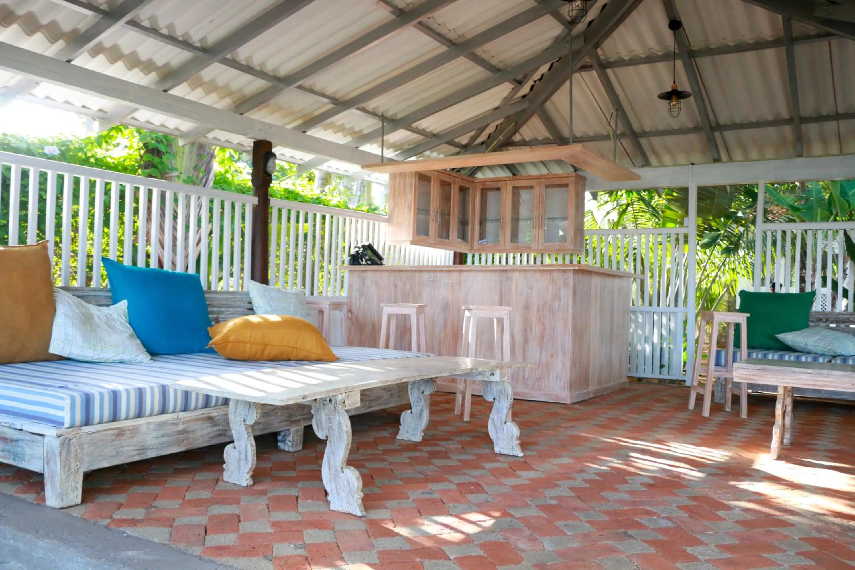 Lounge or bar in Esperanza Beach Mawella