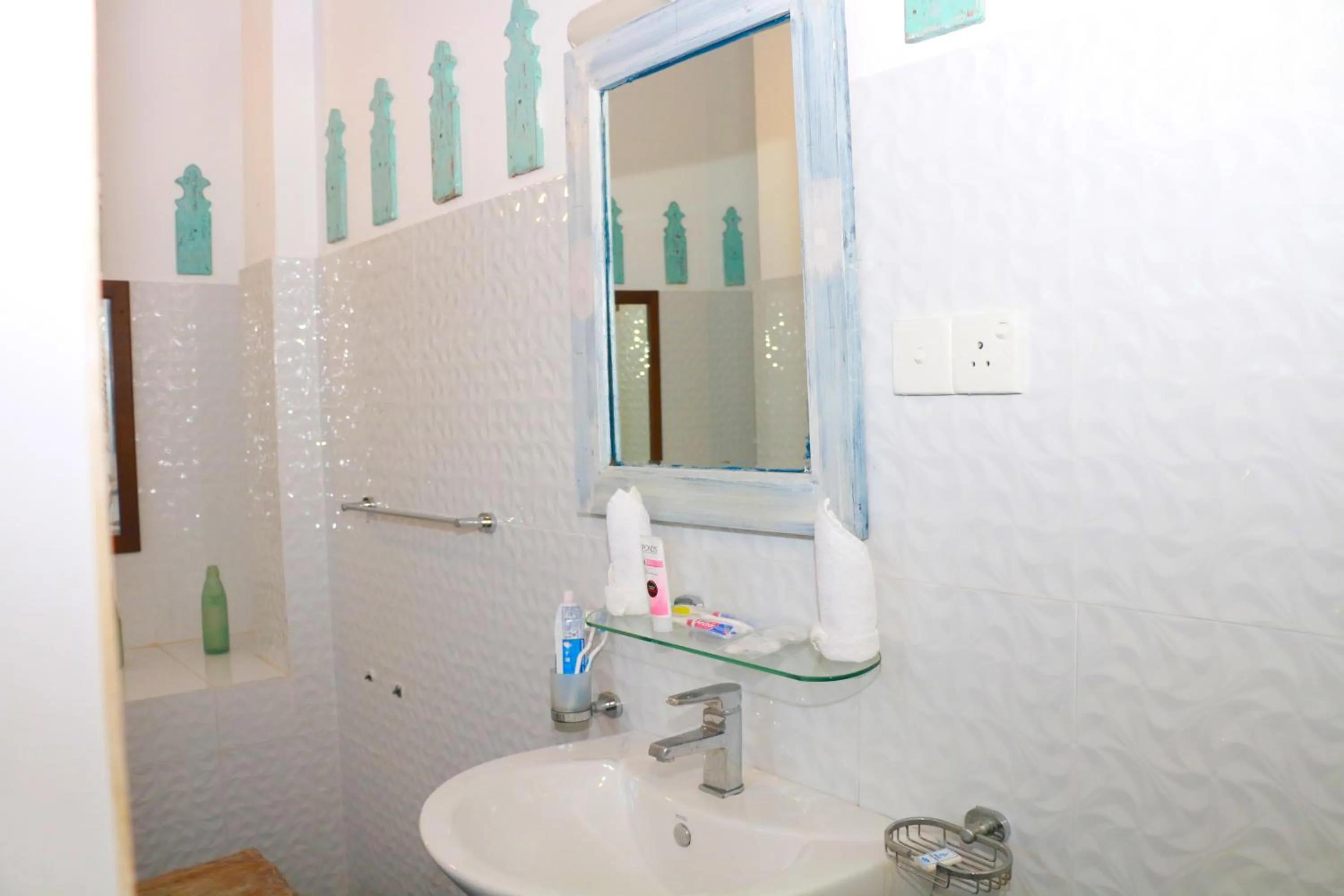 Bathroom in Esperanza Beach Mawella