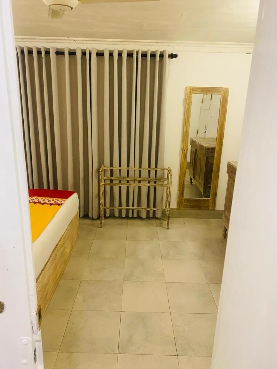 Bedroom, Bed in Esperanza Beach Mawella