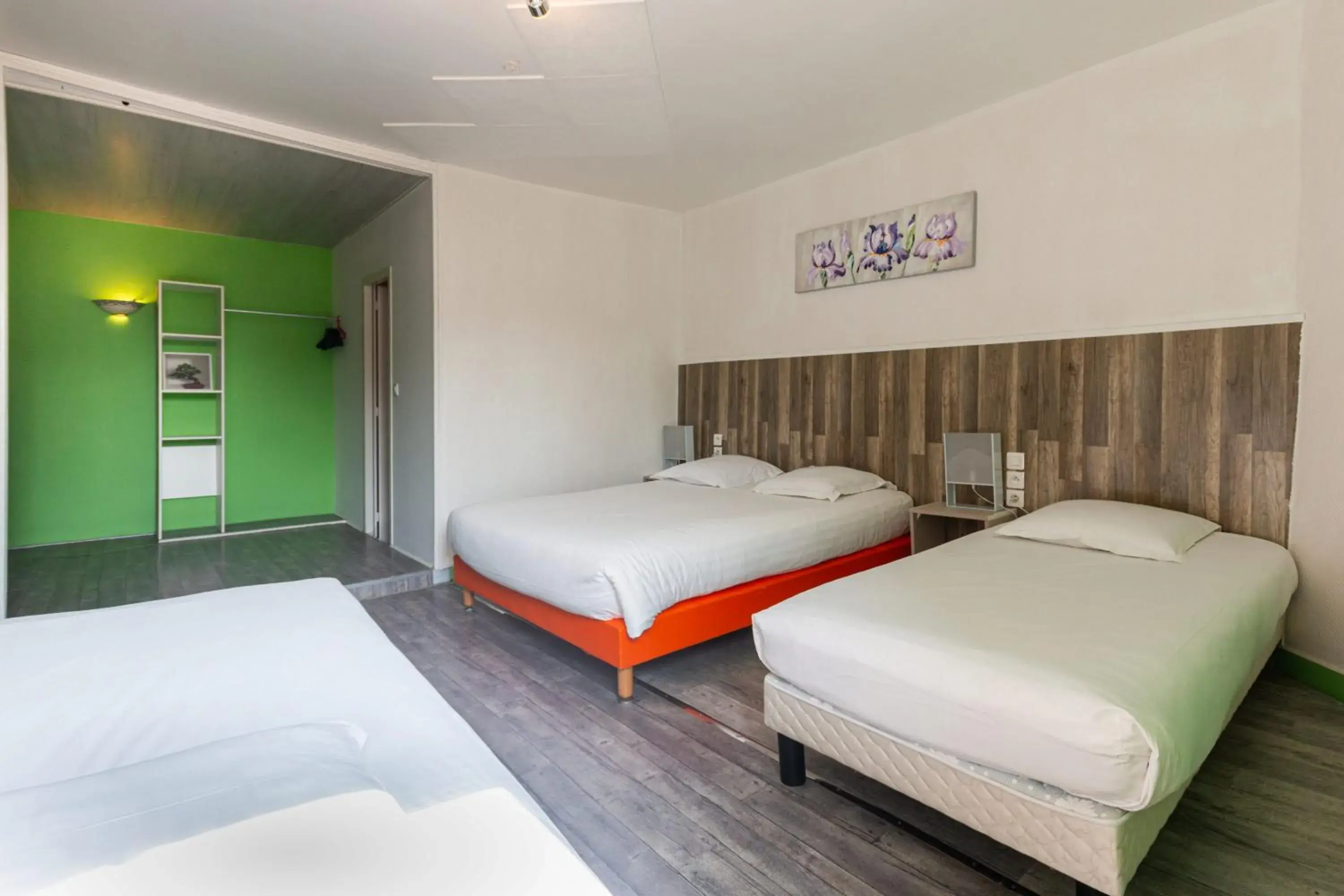 Bed in Hôtel Le Cheval Blanc Bed in Hôtel Le Cheval Blanc