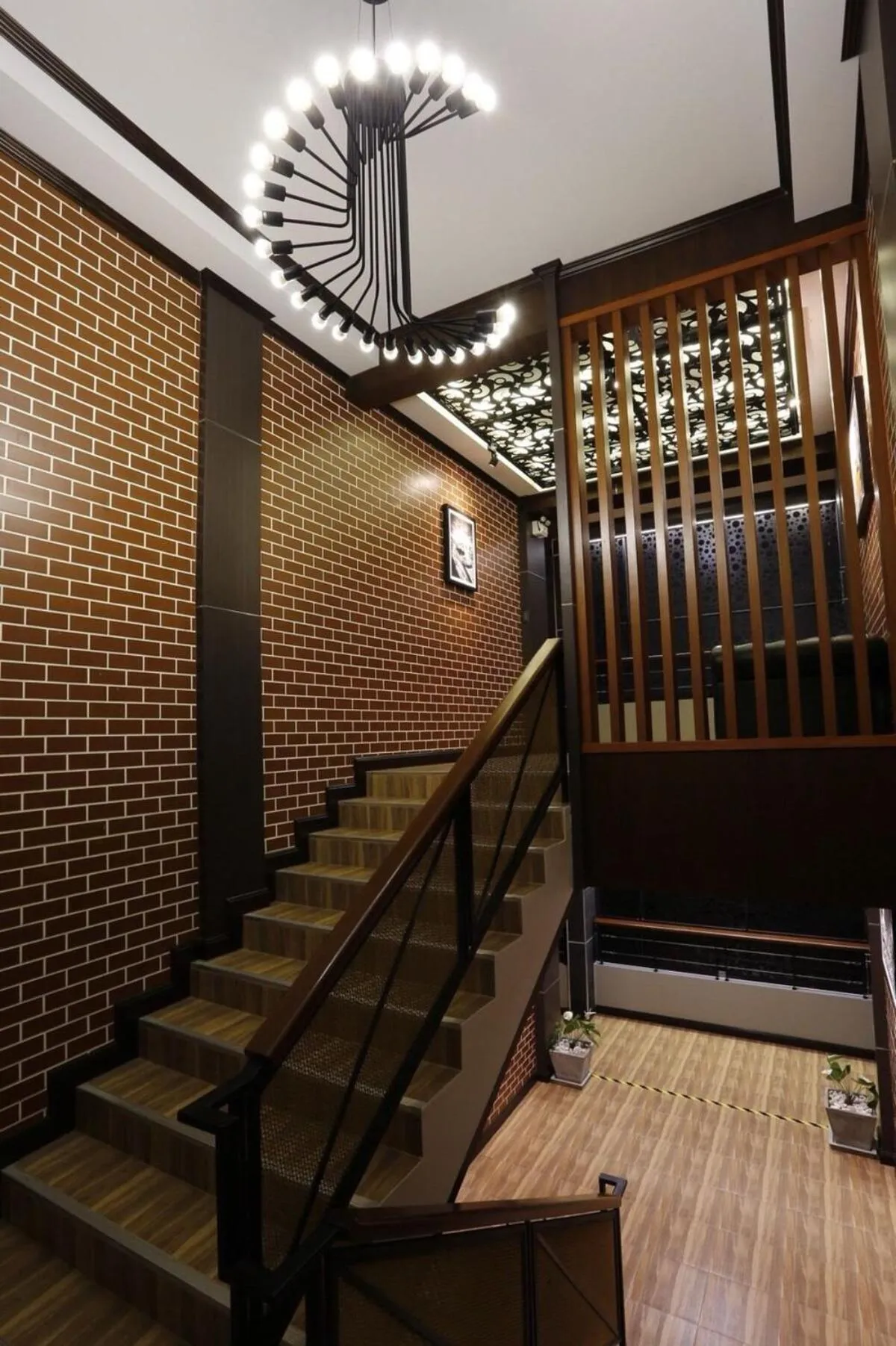 Decorative detail in RoomQuest Chonburi Laem Chabang