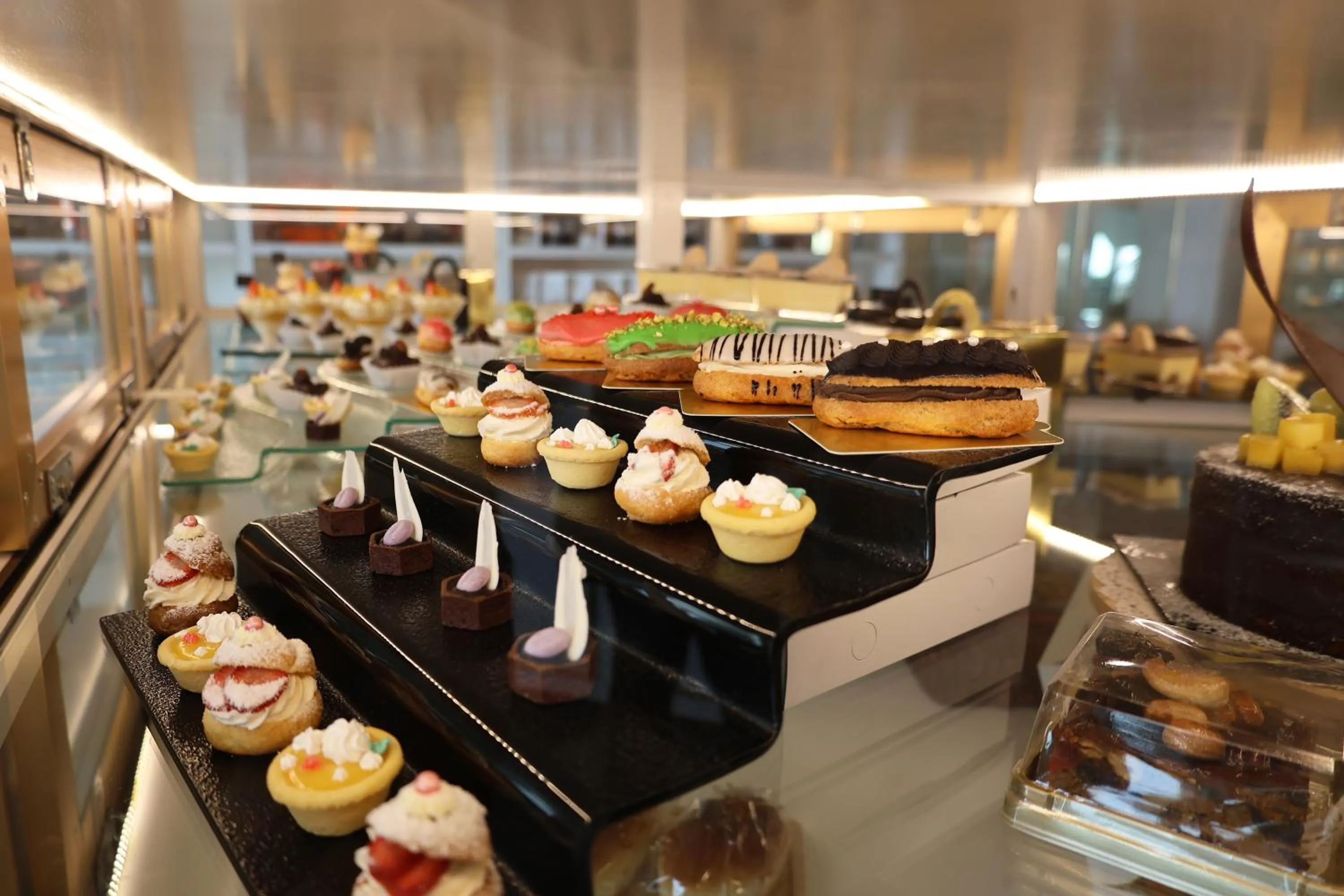 On-site shops in Damai Lagoon Resort