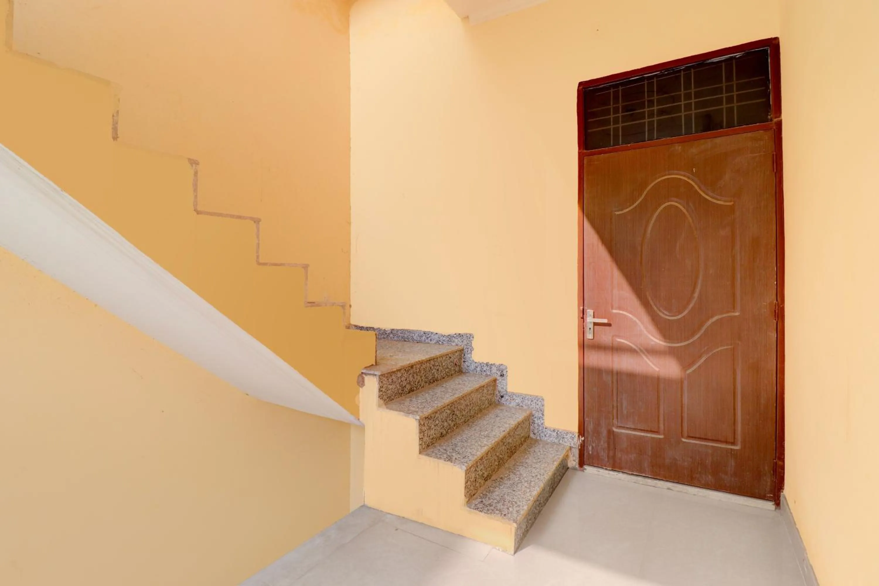 Lobby or reception in Hotel O Chaudhary Guest House