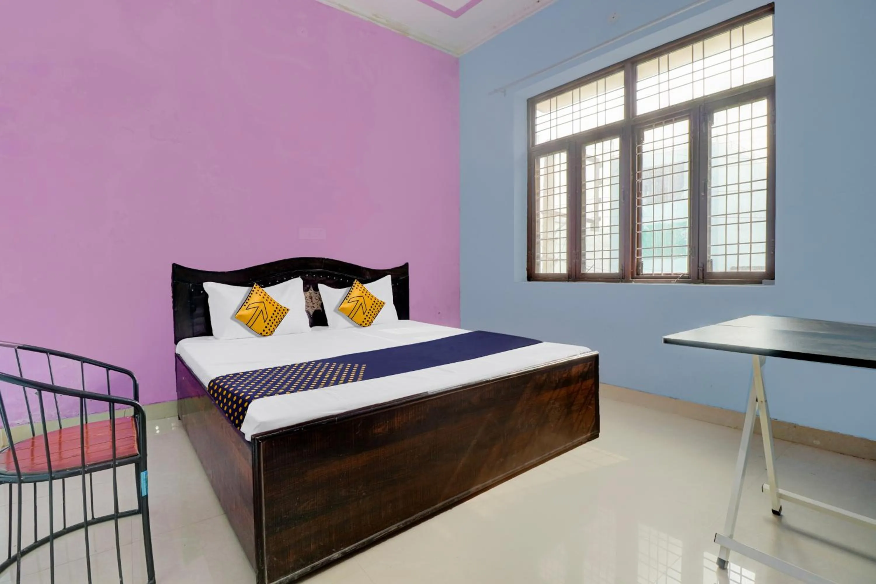 Bedroom in Hotel O Chaudhary Guest House