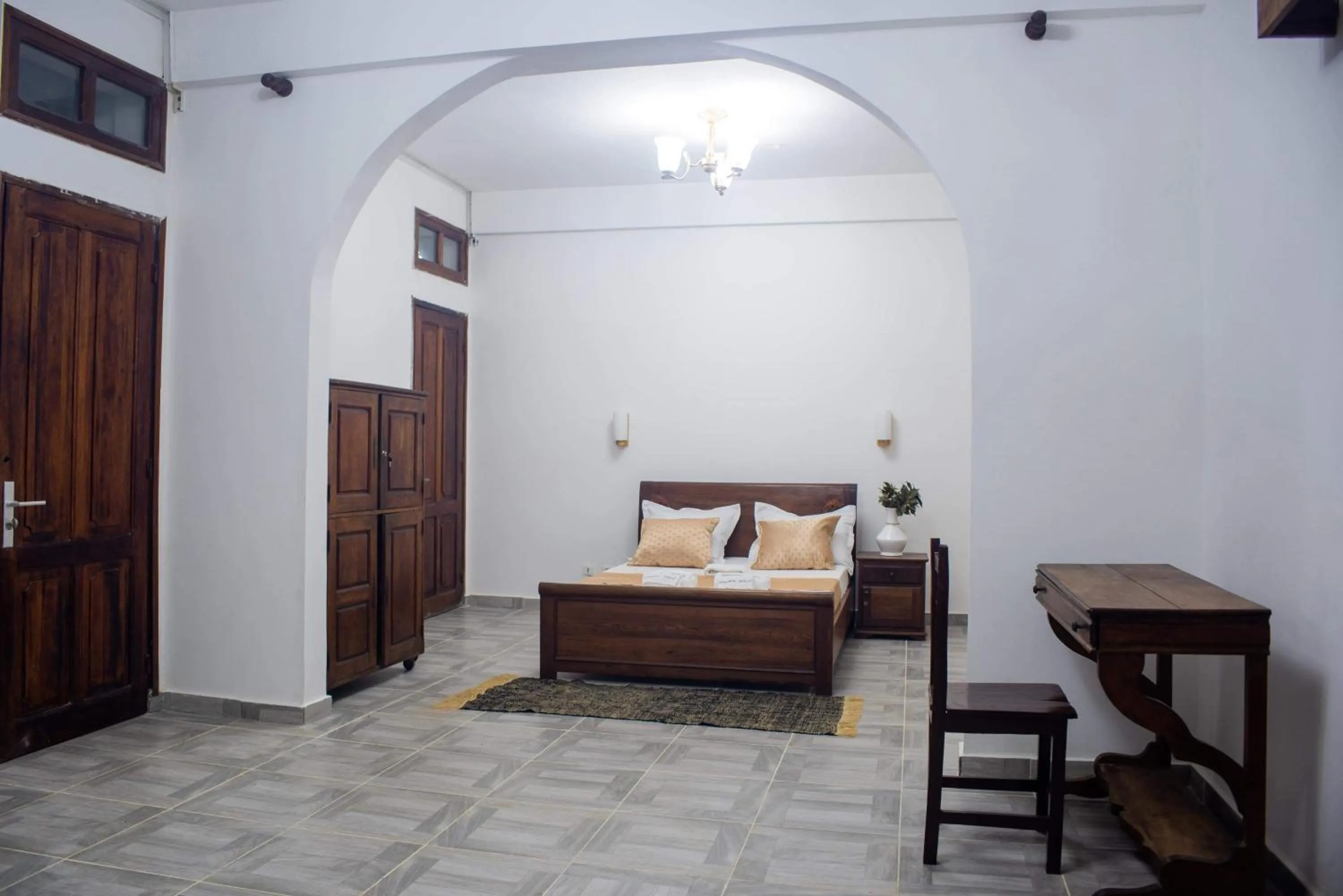 Photo of the whole room, Bed in STEPHEN HOTEL