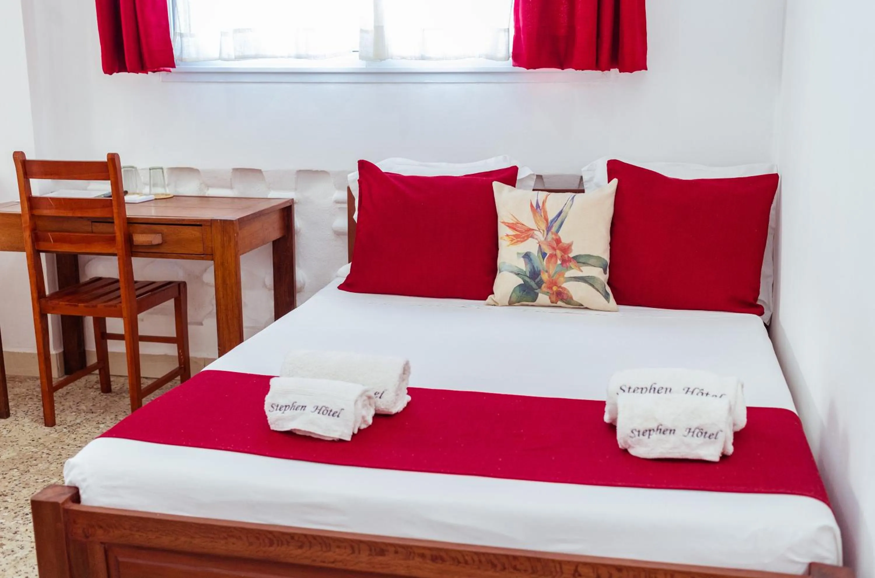 Bed in STEPHEN HOTEL