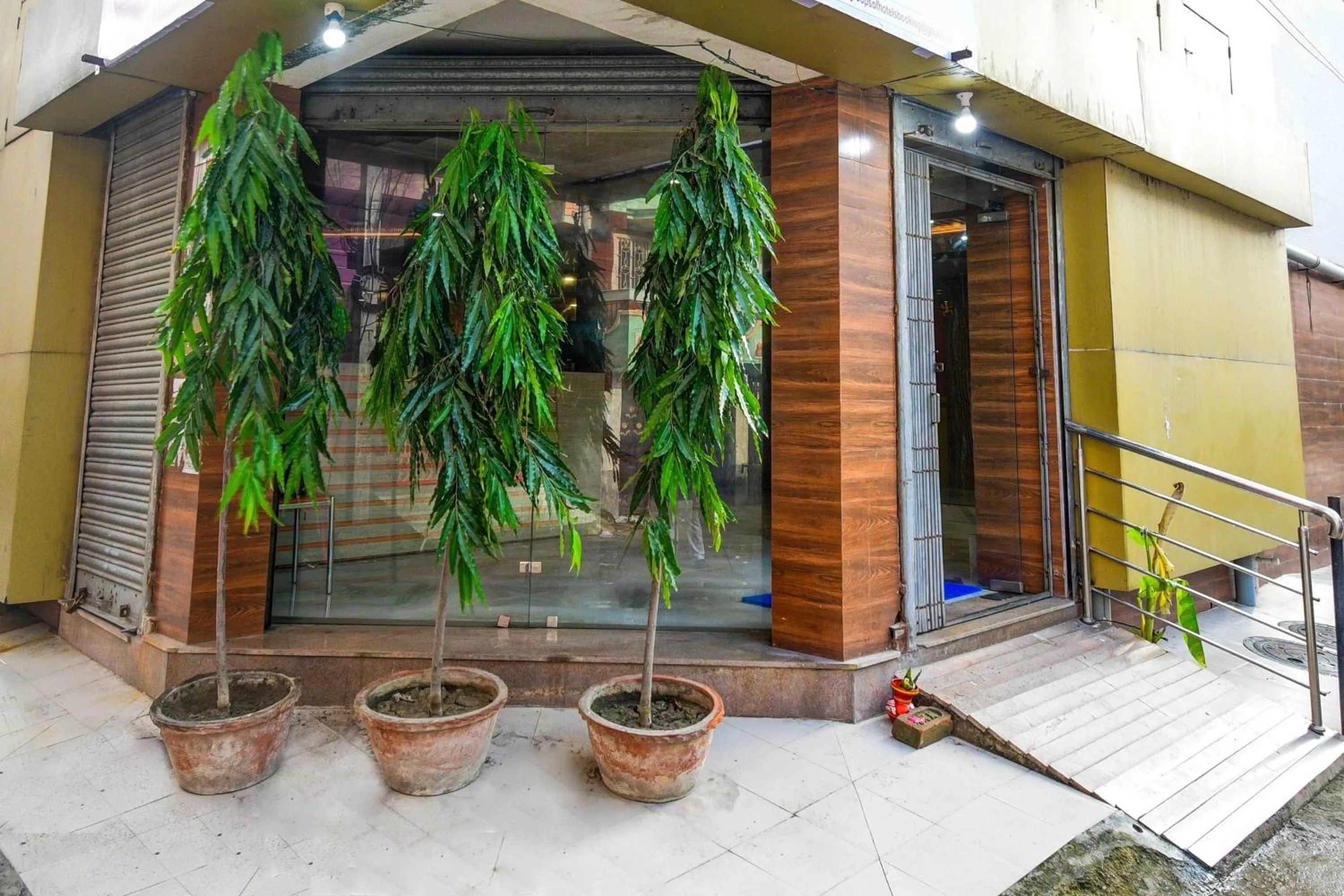 Facade/entrance in Super Hotel O Royal Inn