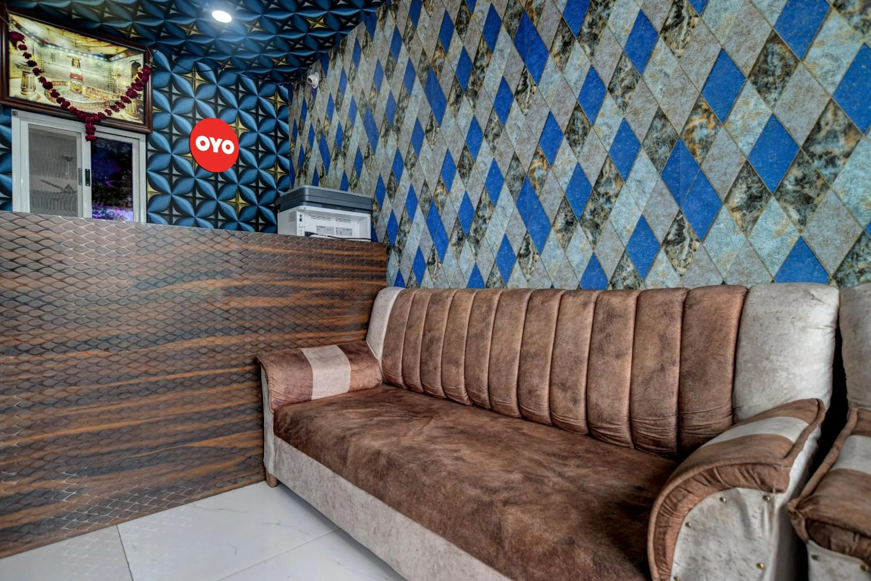 Lobby or reception in Hotel O Apna Palace