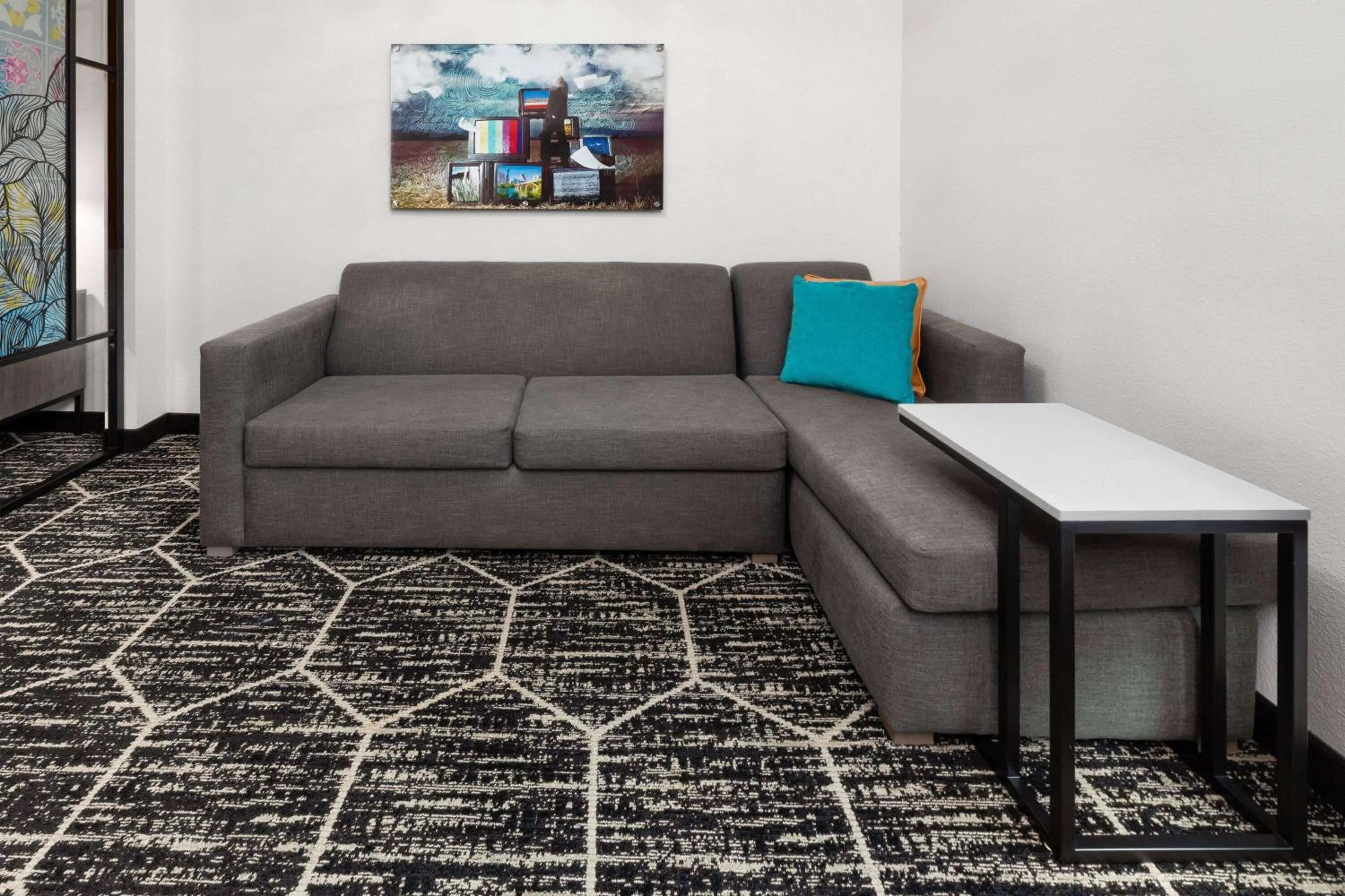 Photo of the whole room in La Quinta Inn & Suites by Wyndham Austin Parmer Tech Ridge