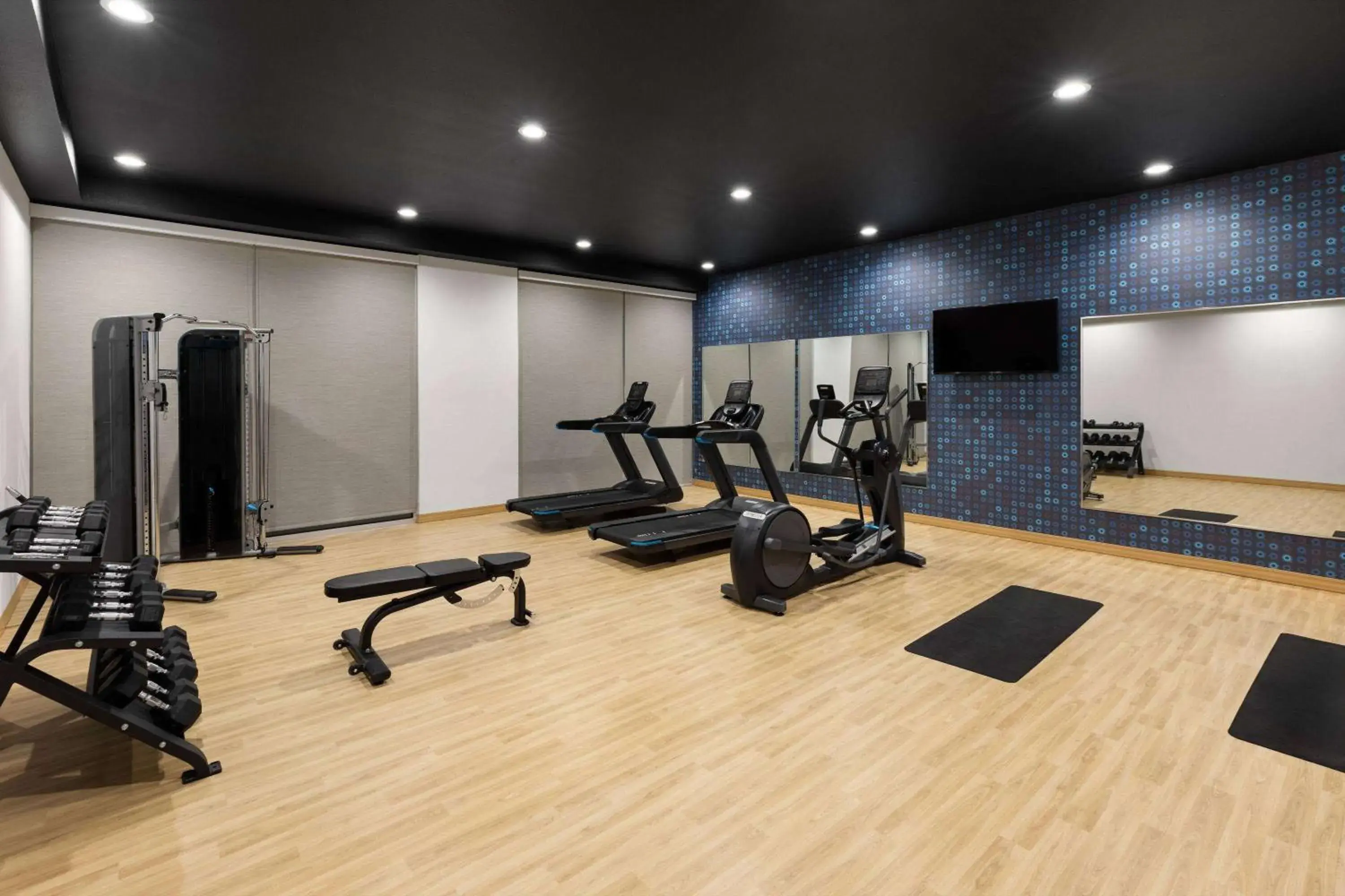 Fitness centre/facilities in La Quinta Inn & Suites by Wyndham Austin Parmer Tech Ridge Fitness centre/facilities in La Quinta Inn & Suites by Wyndham Austin Parmer Tech Ridge