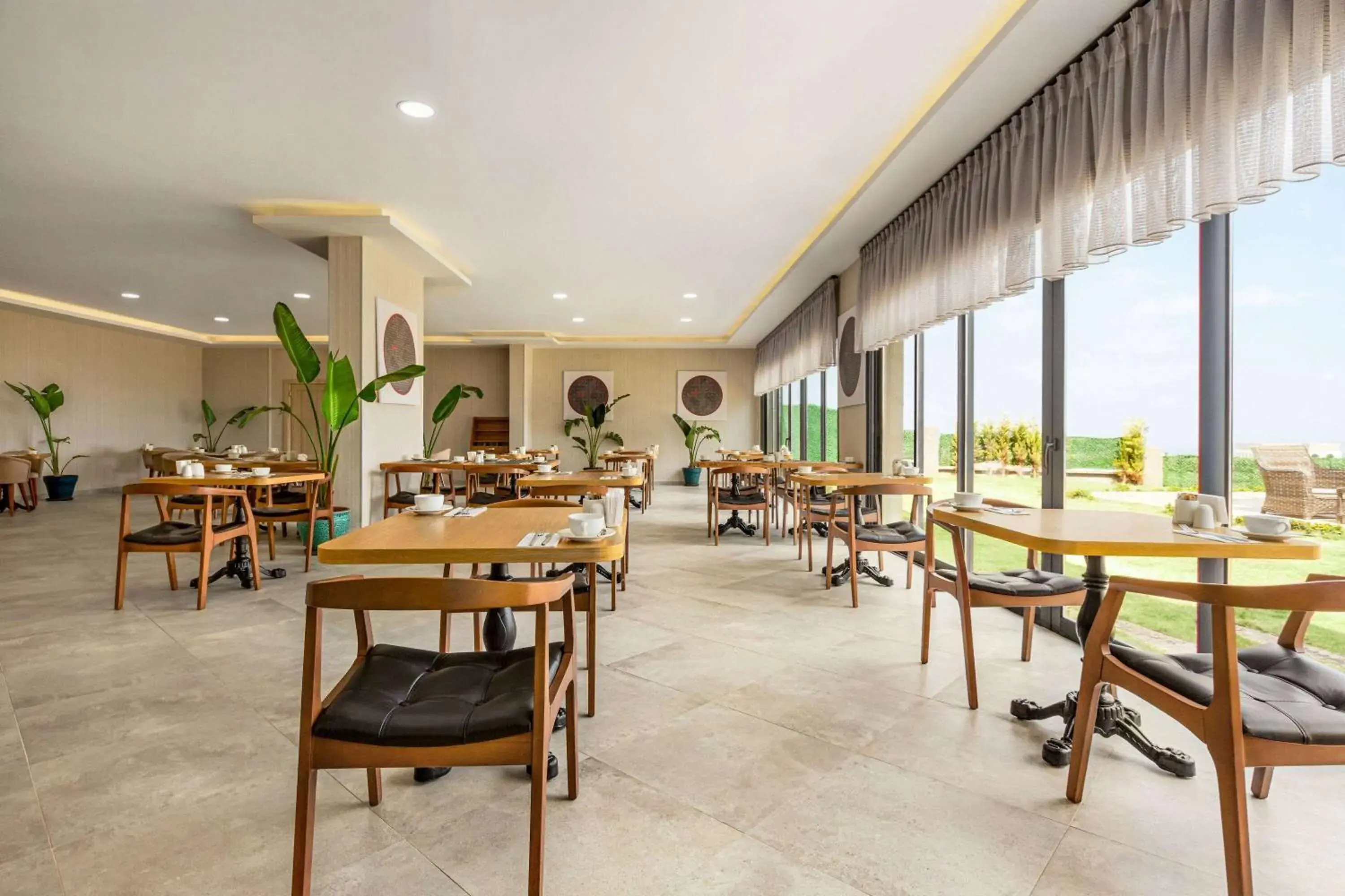 Restaurant/places to eat in Ramada by Wyndham Cesme Restaurant/places to eat in Ramada by Wyndham Cesme