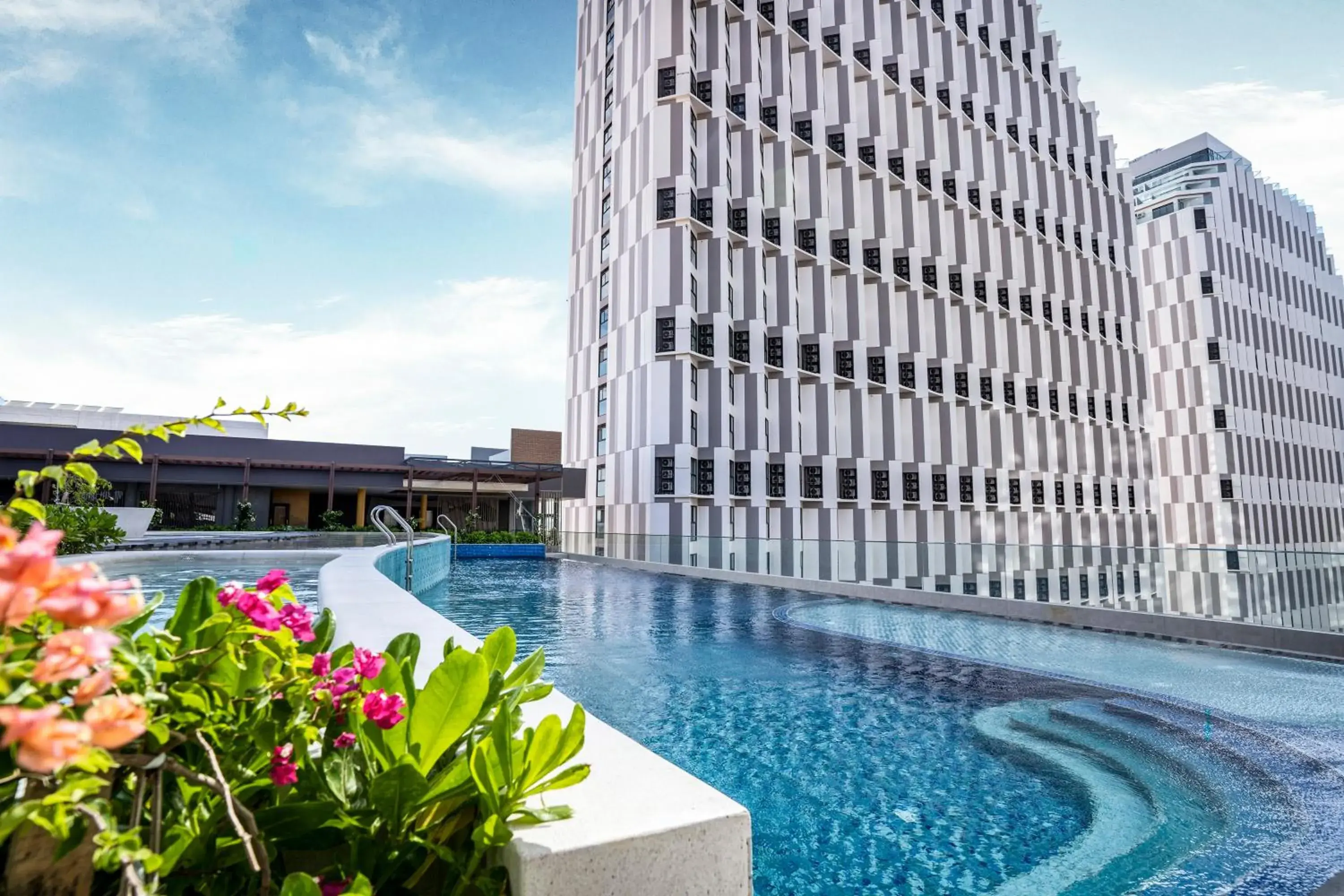 Pool view in M Continental by Mandala Mui Ne Pool view in M Continental by Mandala Mui Ne