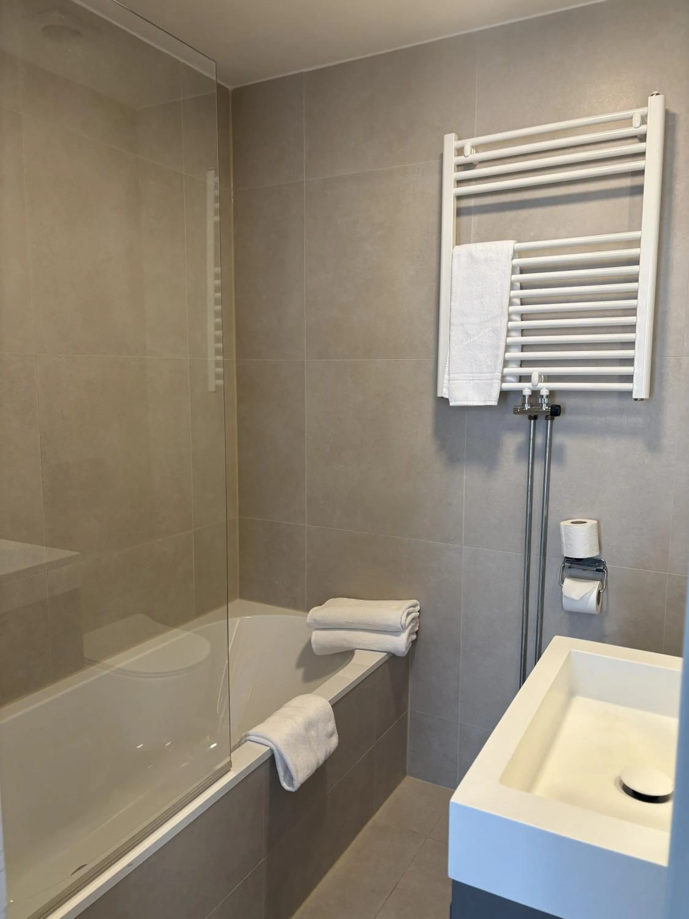 Shower in Hotel Sebel