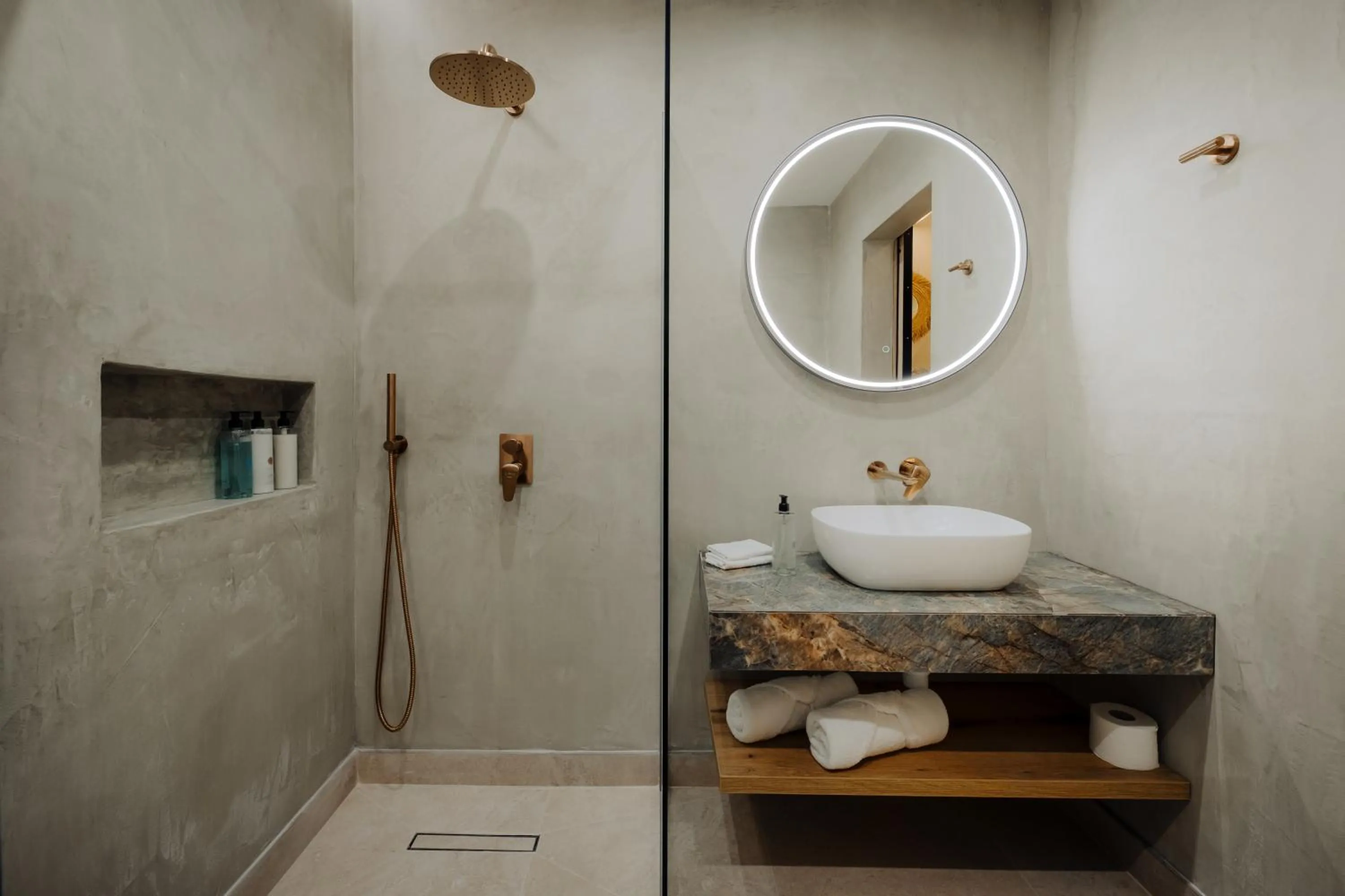 Bathroom in Tuta Agrotourism