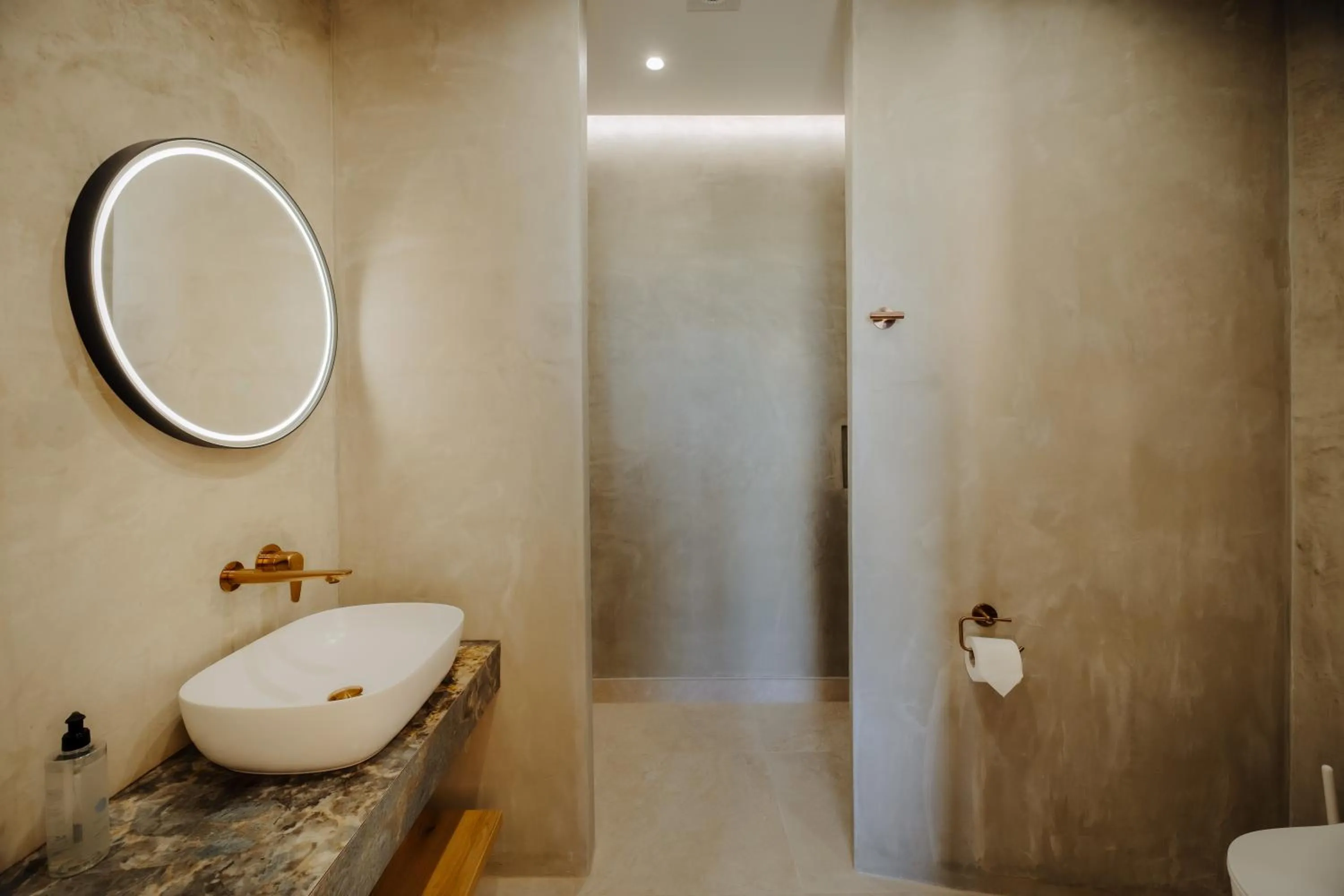 Bathroom in Tuta Agrotourism