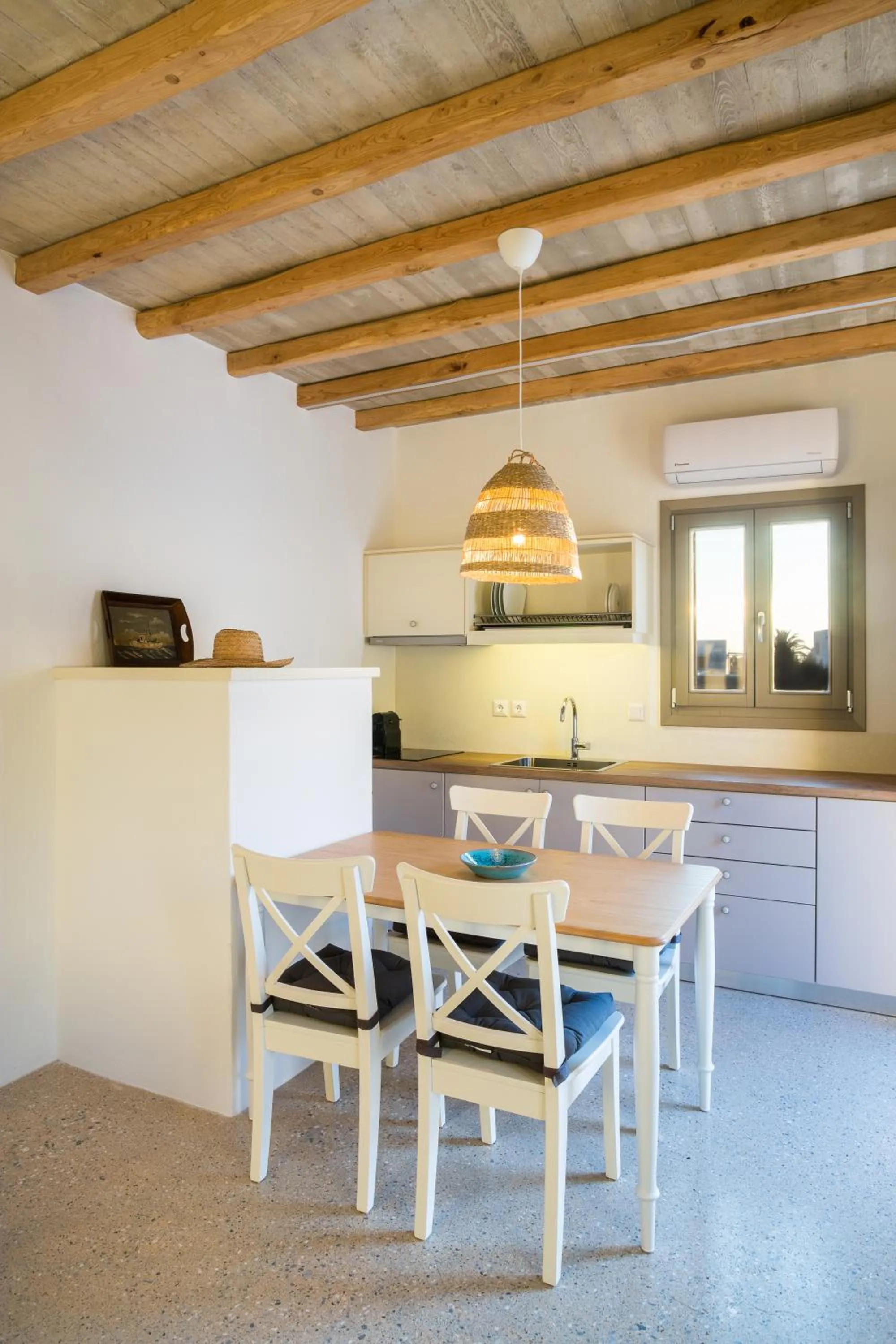 Coffee/tea facilities in Flaros Village