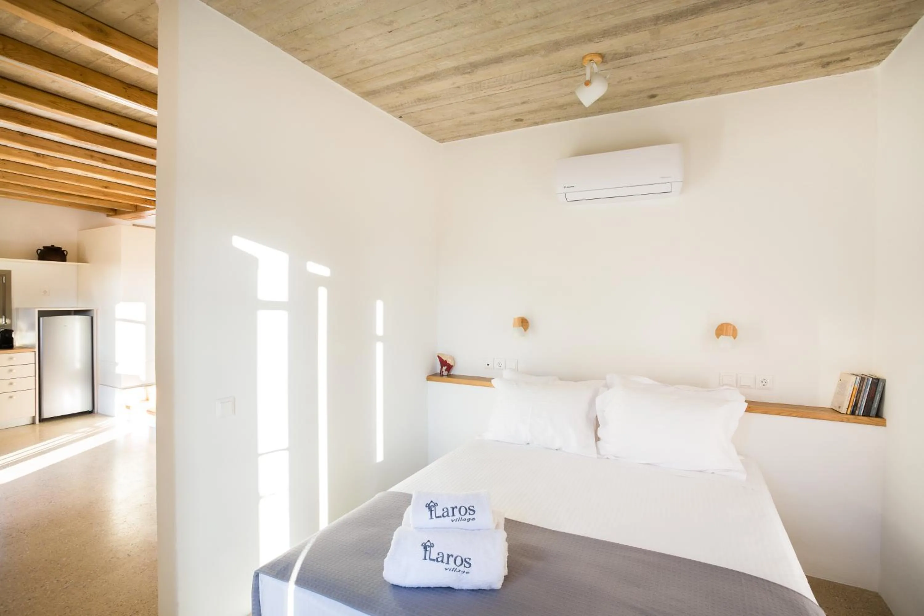 Photo of the whole room, Bed in Flaros Village