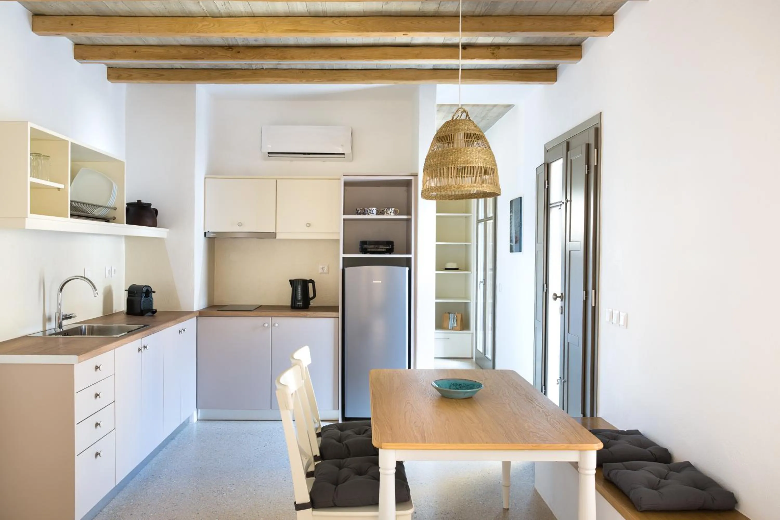 Coffee/tea facilities in Flaros Village