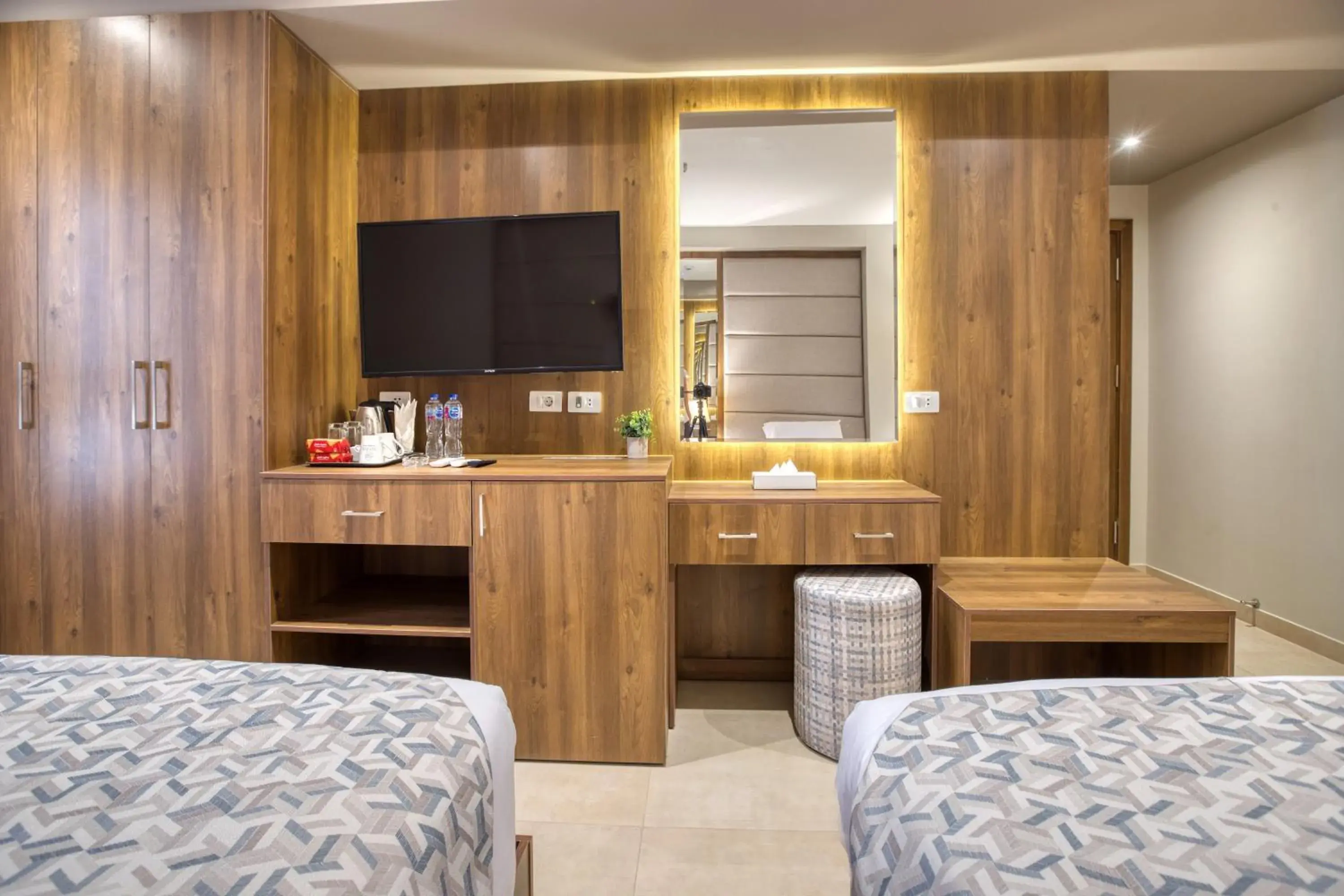 Twin Room with City View in Nozol Pyramids Hotel and Spa Twin Room with City View in Nozol Pyramids Hotel and Spa