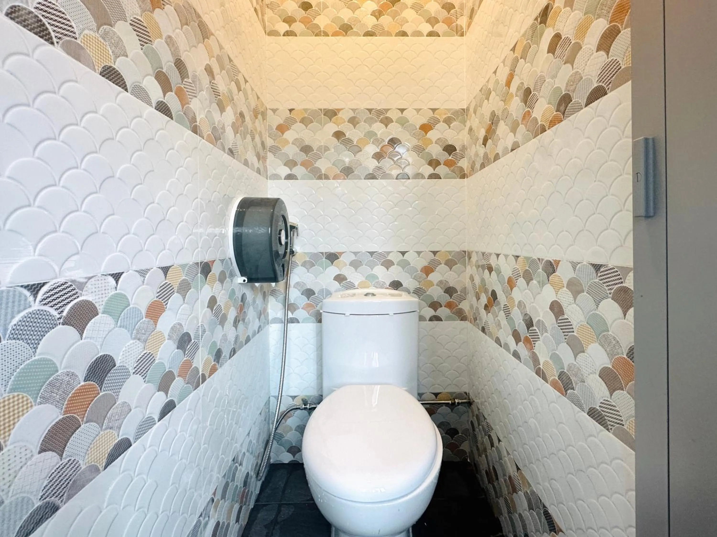 Toilet in THE ROOM Capsule Hotel