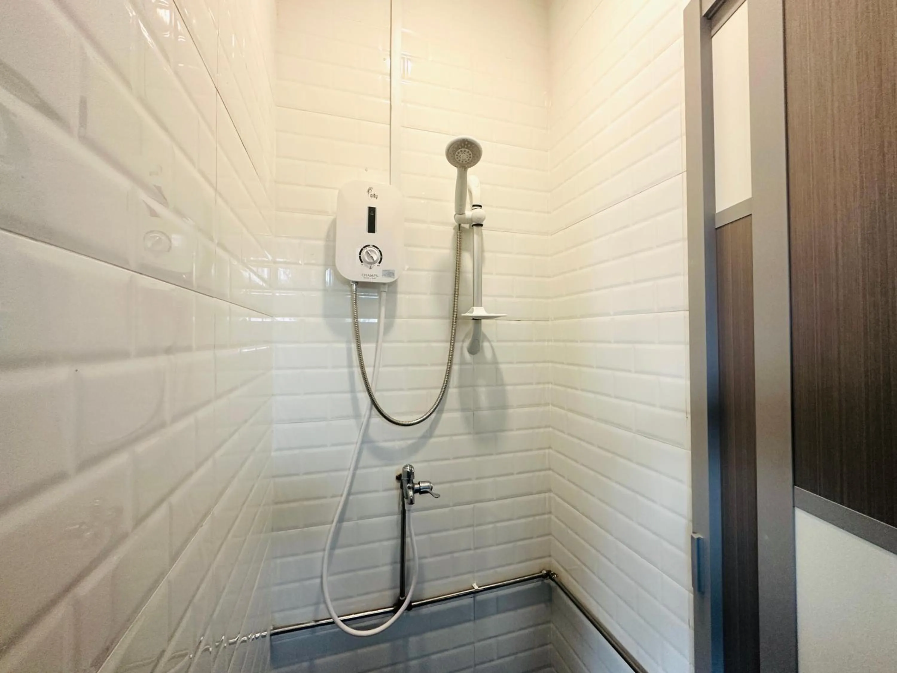 Bathroom in THE ROOM Capsule Hotel