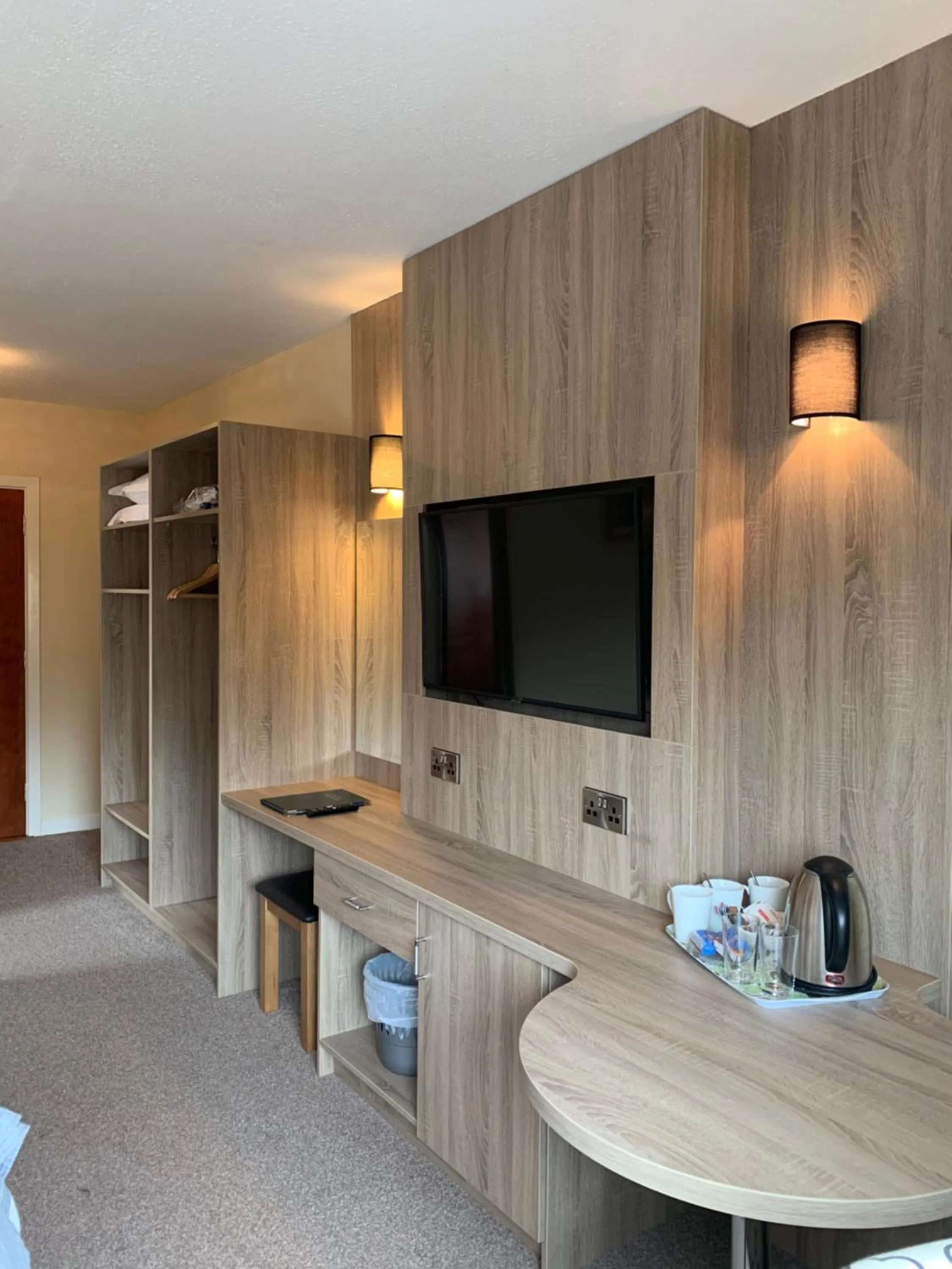 TV and multimedia in Station House Bed & Breakfast