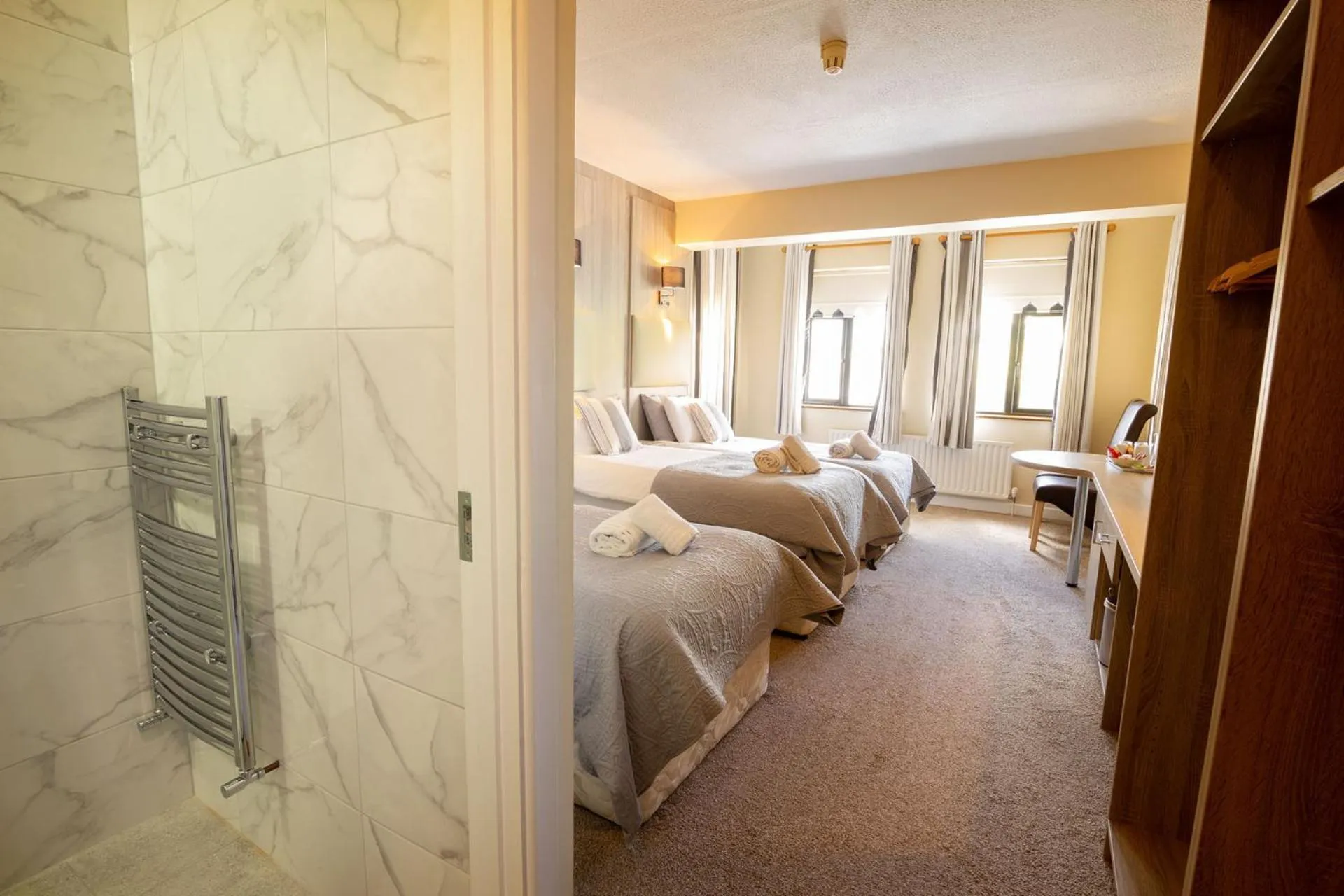 Photo of the whole room, Bed in Station House Bed & Breakfast