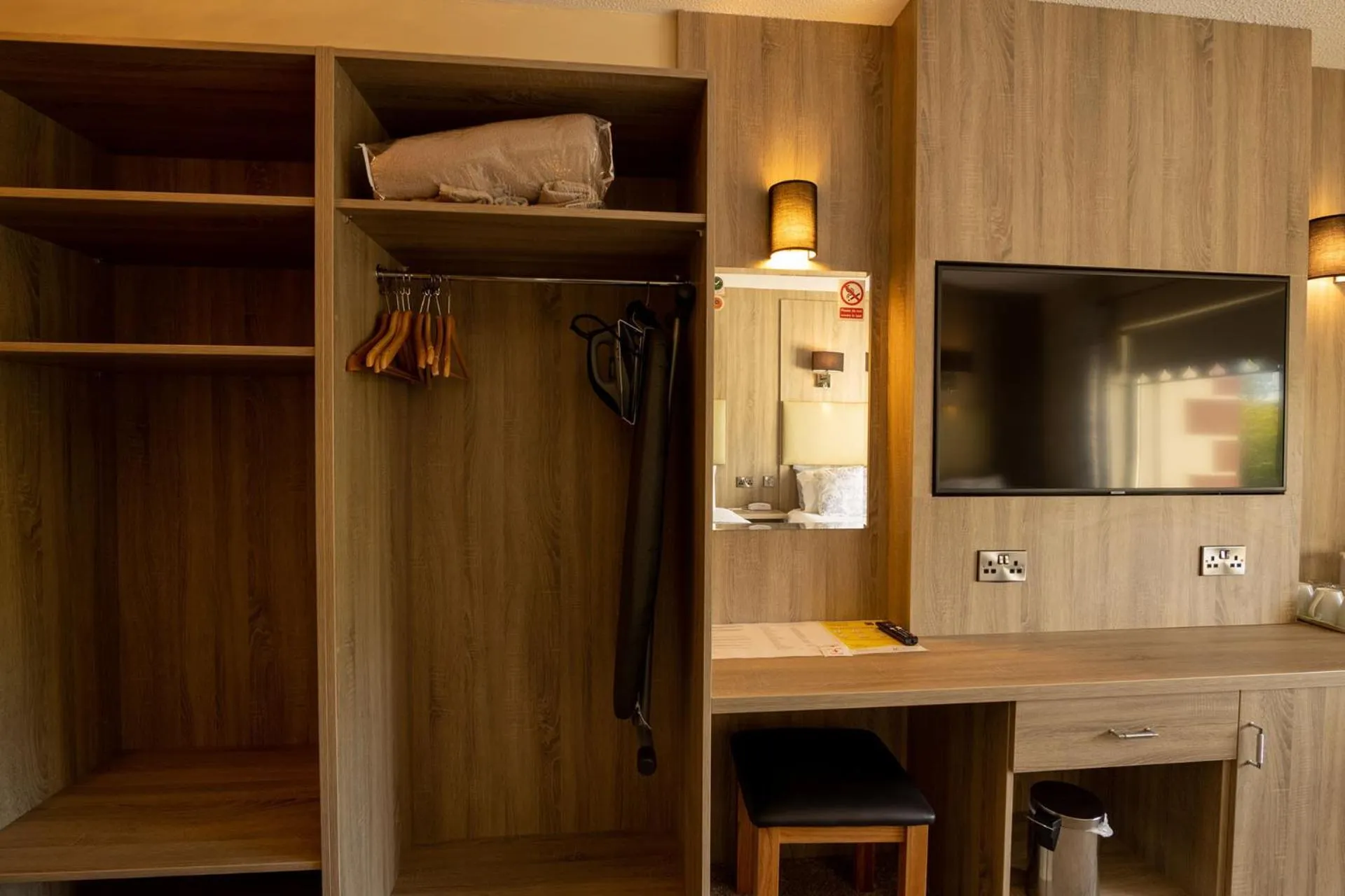 TV and multimedia in Station House Bed & Breakfast