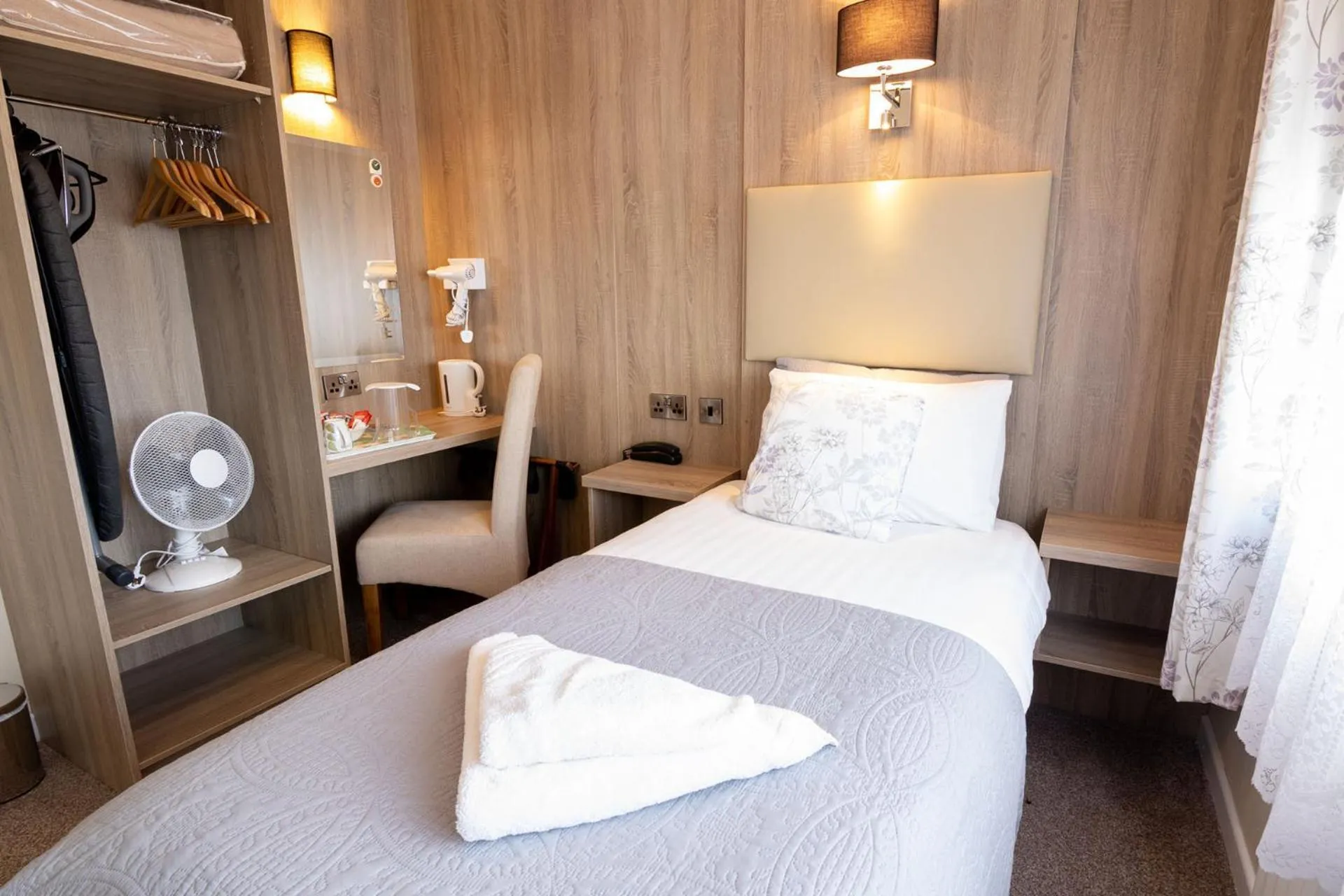 Photo of the whole room, Bed in Station House Bed & Breakfast