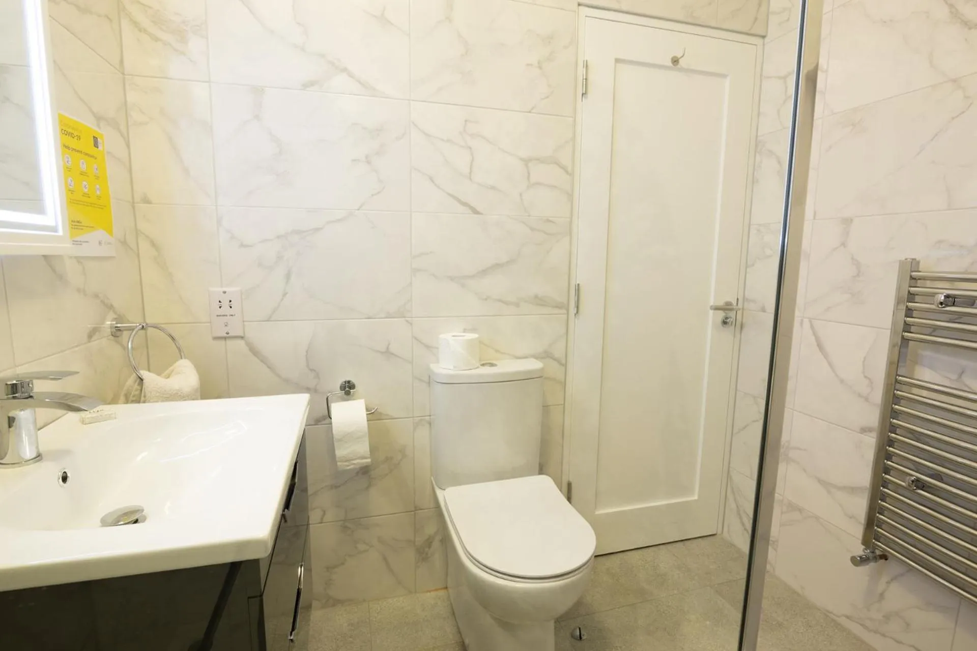 Bathroom in Station House Bed & Breakfast