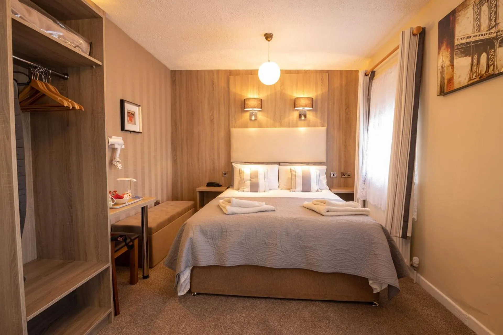 Photo of the whole room, Bed in Station House Bed & Breakfast