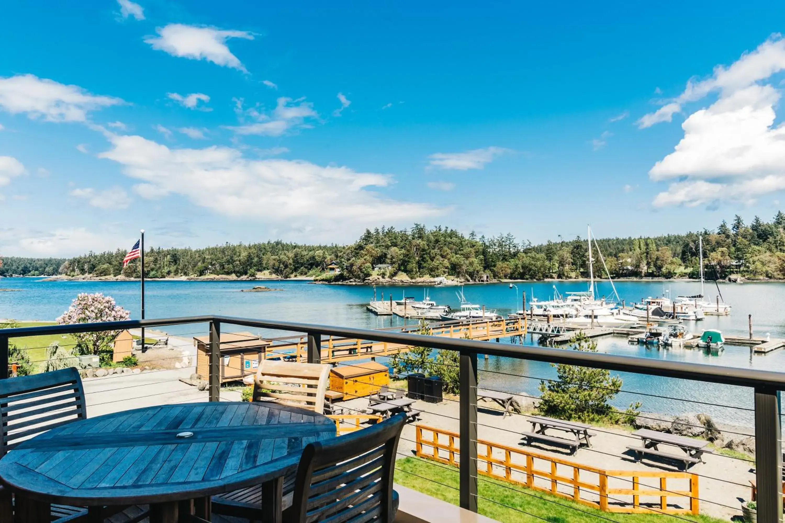 Two-Bedroom Water View Suite in Snug Harbor Resort and Marina Two-Bedroom Water View Suite in Snug Harbor Resort and Marina