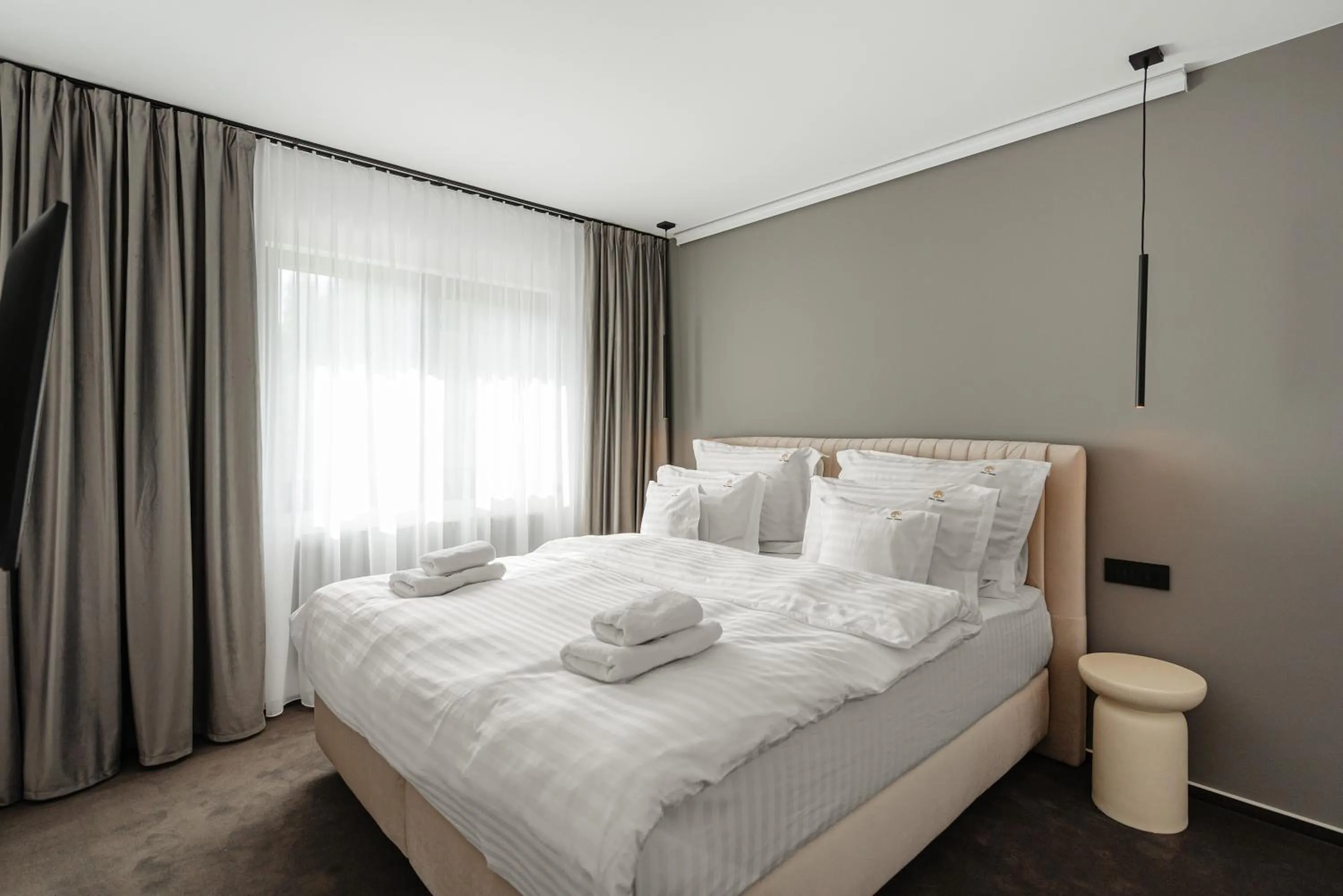 Bedroom, Bed in Terra Resort