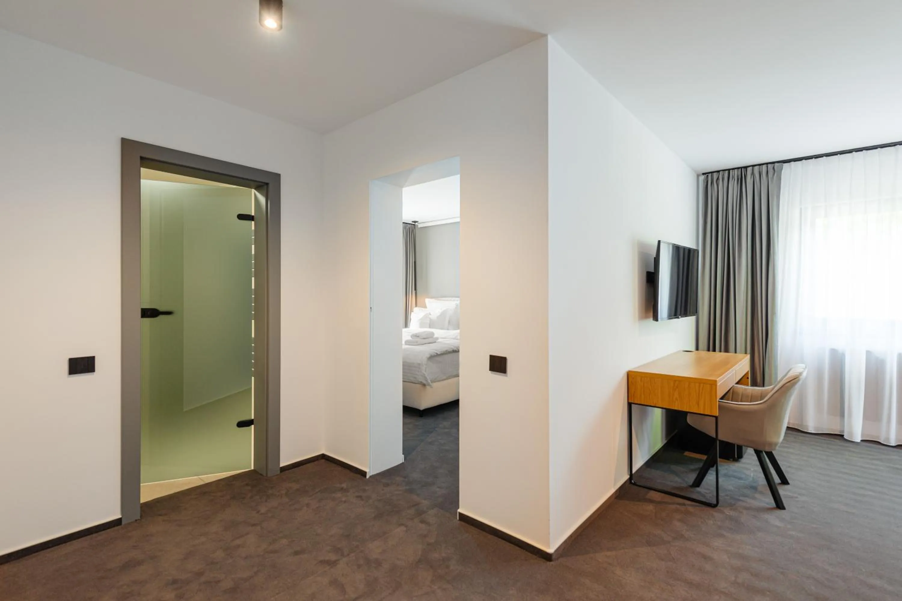 Bedroom, Bed in Terra Resort