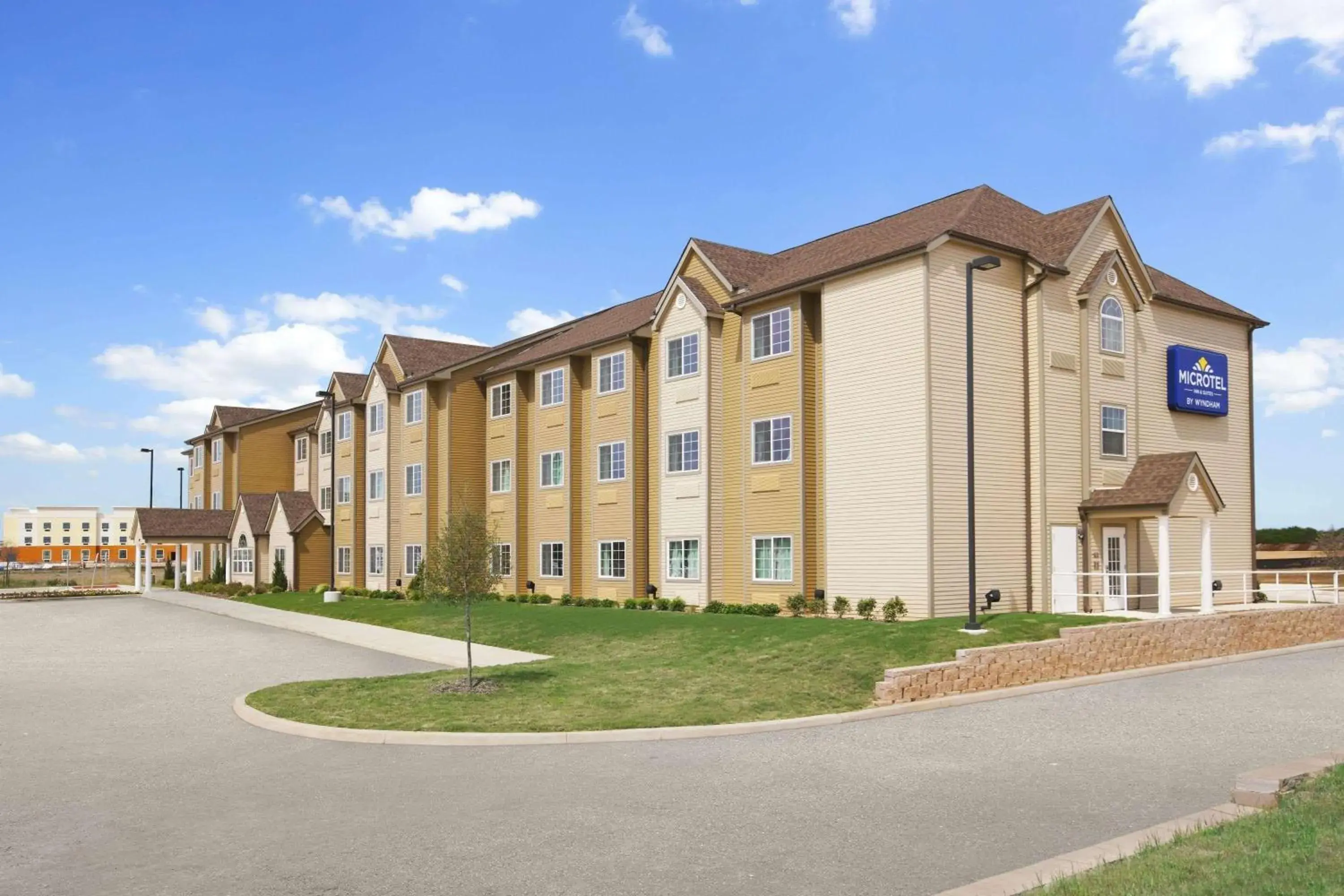 Property building in Microtel Inn & Suites Cotulla Property building in Microtel Inn & Suites Cotulla