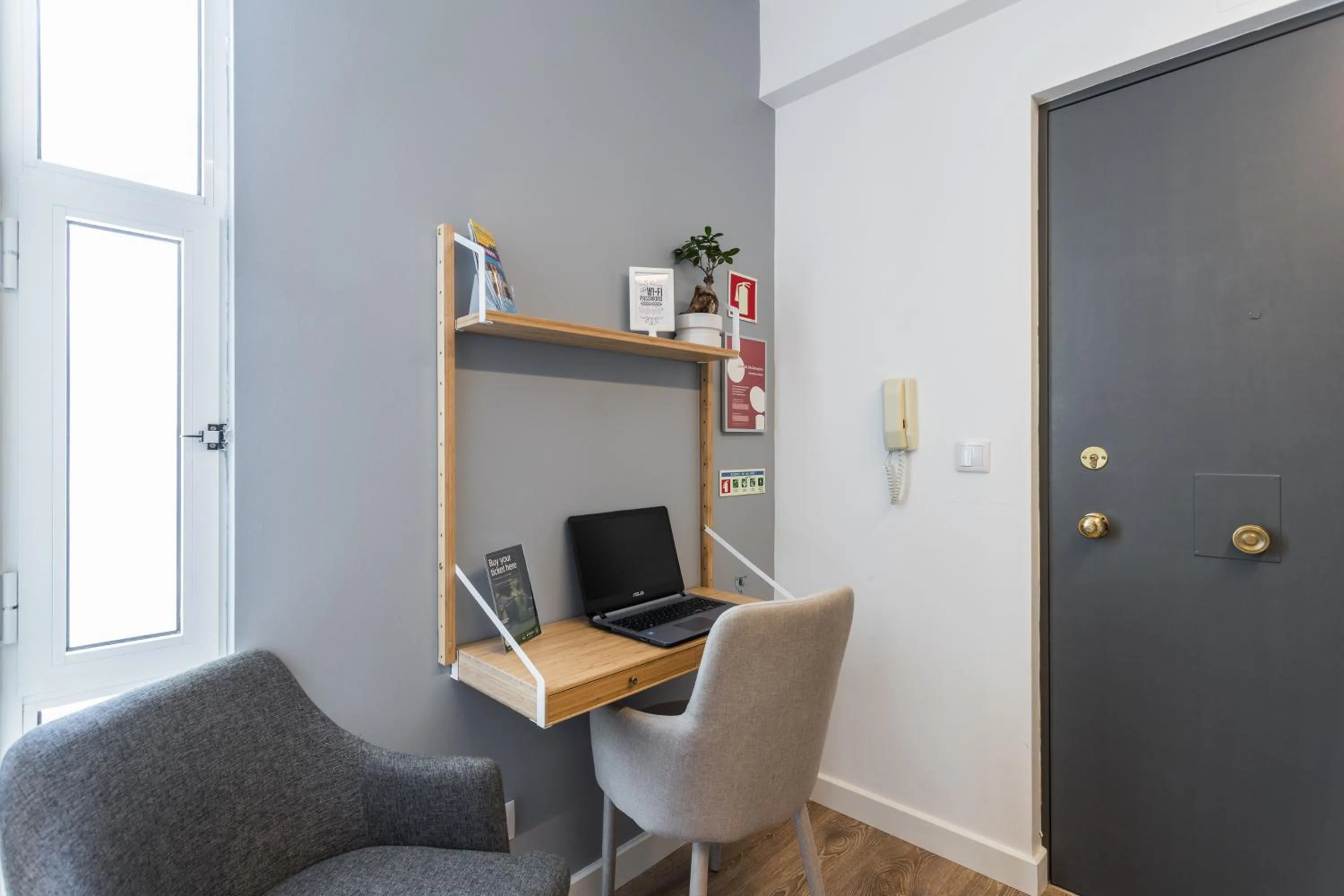 Lisbon Airport Suites