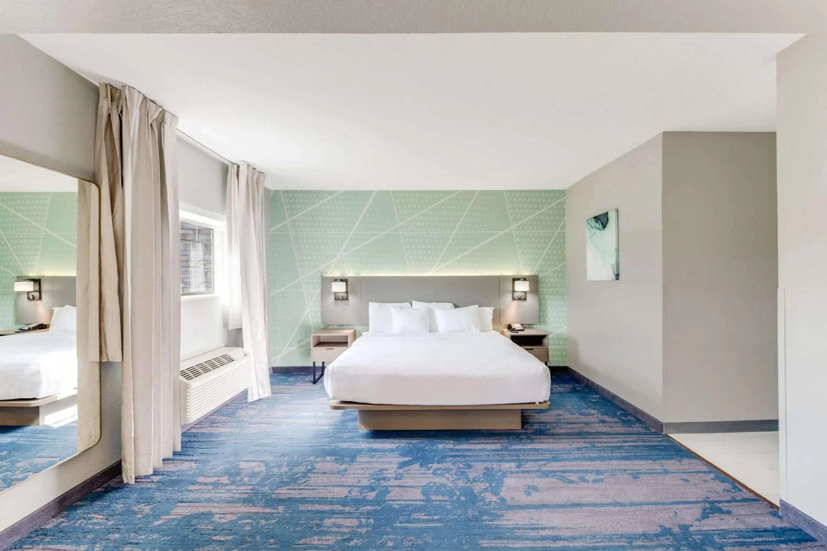 Bedroom, Bed in Comfort Inn & Suites Weston - Wausau