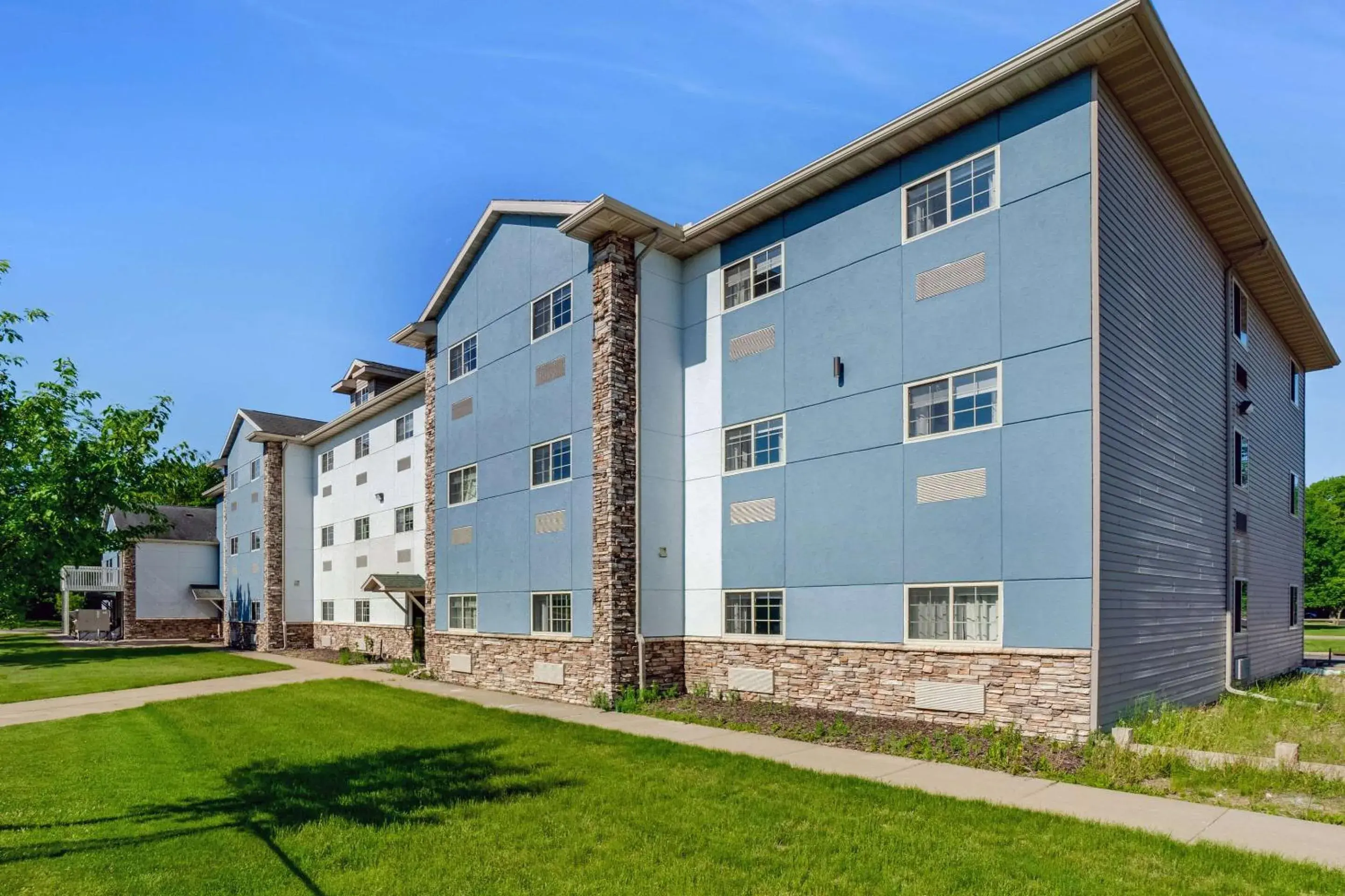 Property building in Comfort Inn & Suites Weston - Wausau Property building in Comfort Inn & Suites Weston - Wausau
