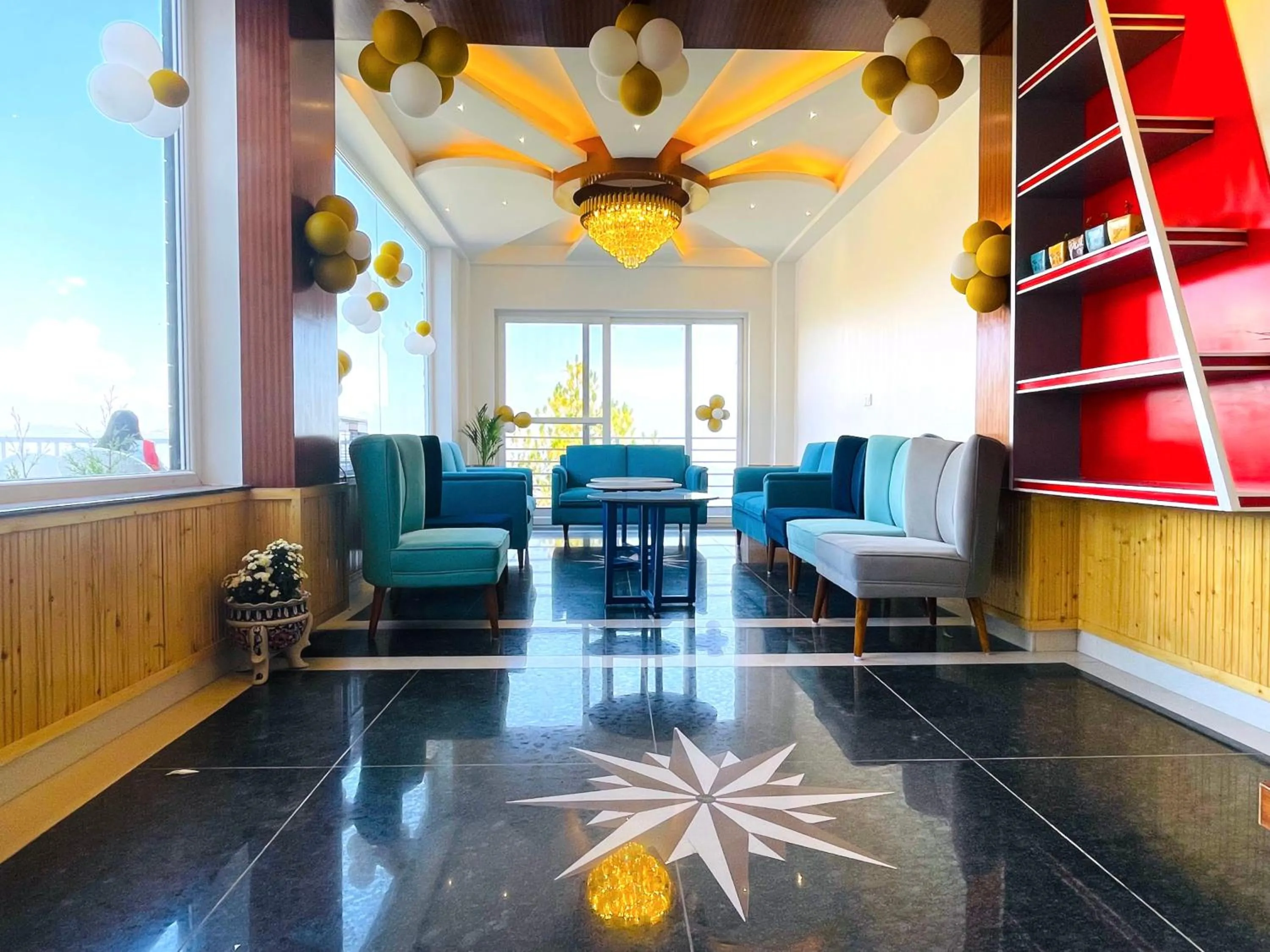 Hotel Wood Stock Luxury - A Boutique Property - Penthouse - Open Air Restaurant & Terrace