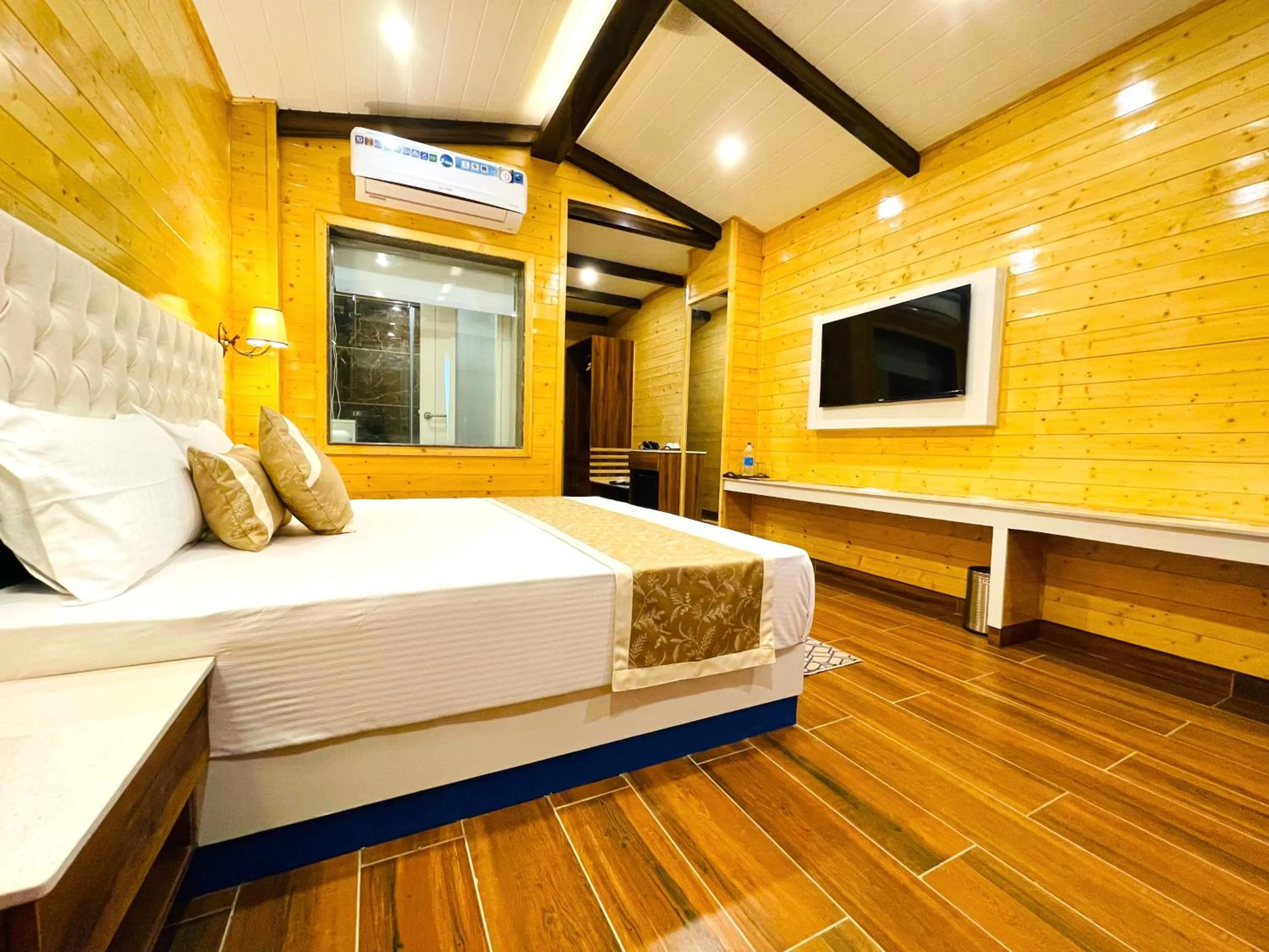 Bedroom, Bed in Hotel Wood Stock Luxury - A Boutique Property - Penthouse - Open Air Restaurant & Terrace