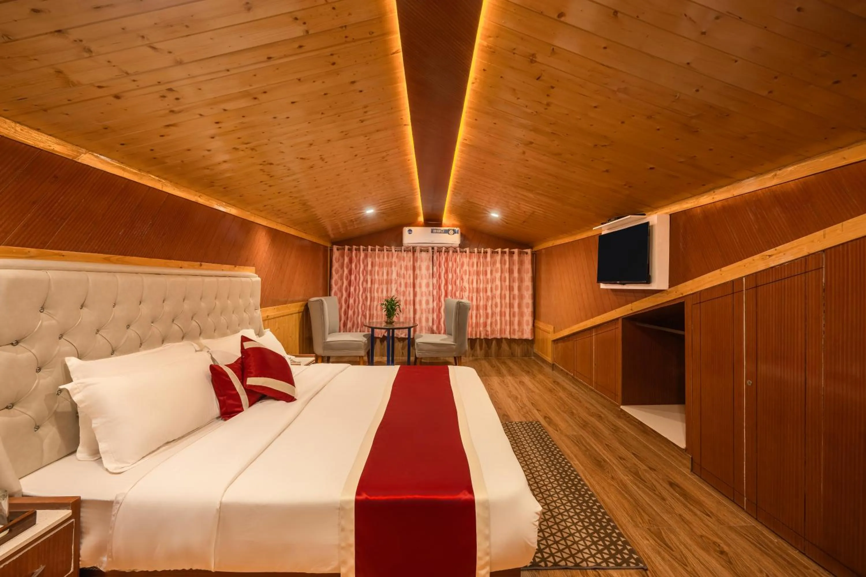 Bed in Hotel Wood Stock Luxury - A Boutique Property - Penthouse - Open Air Restaurant & Terrace