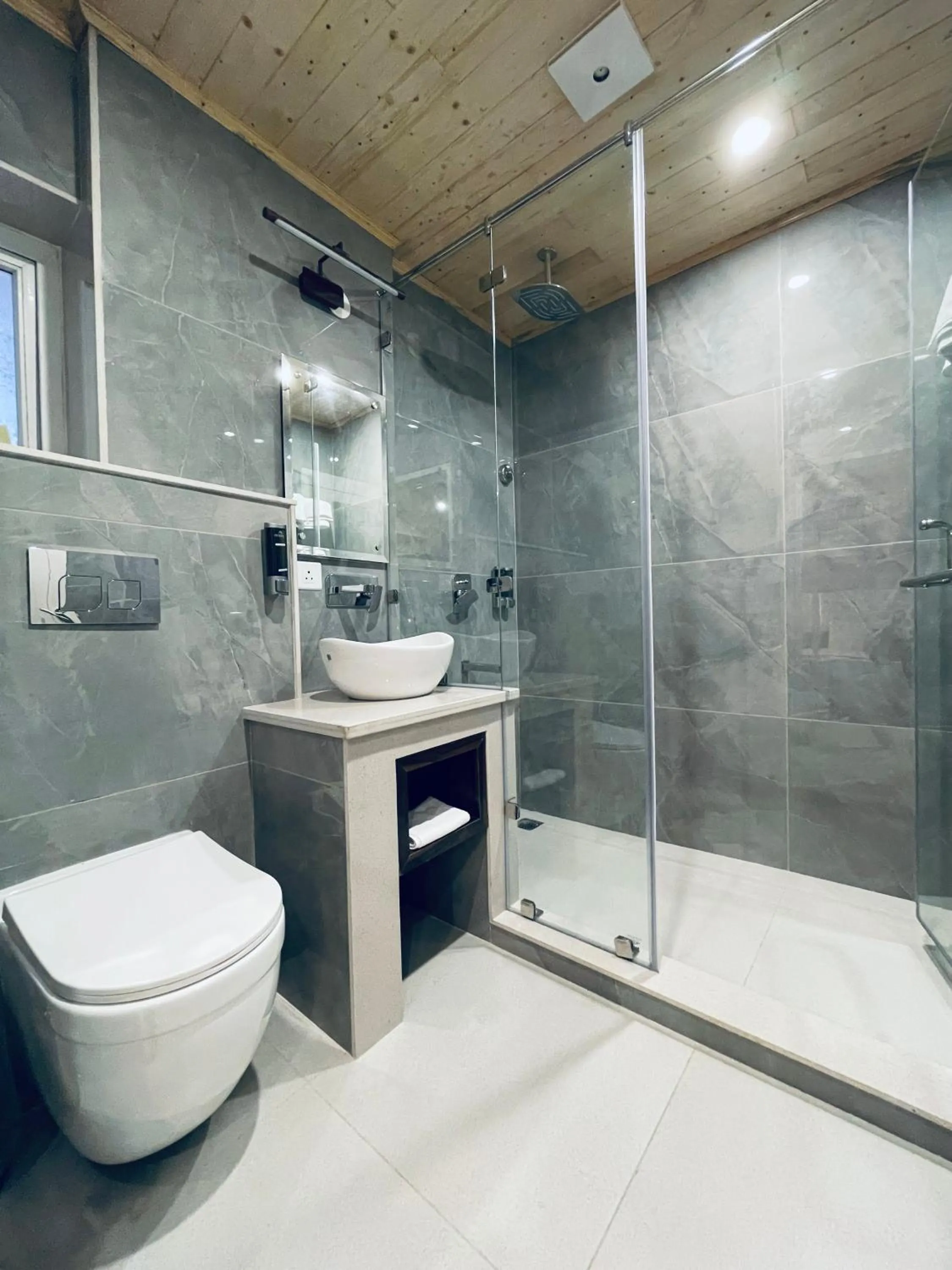 Bathroom in Hotel Wood Stock Luxury - A Boutique Property - Penthouse - Open Air Restaurant & Terrace