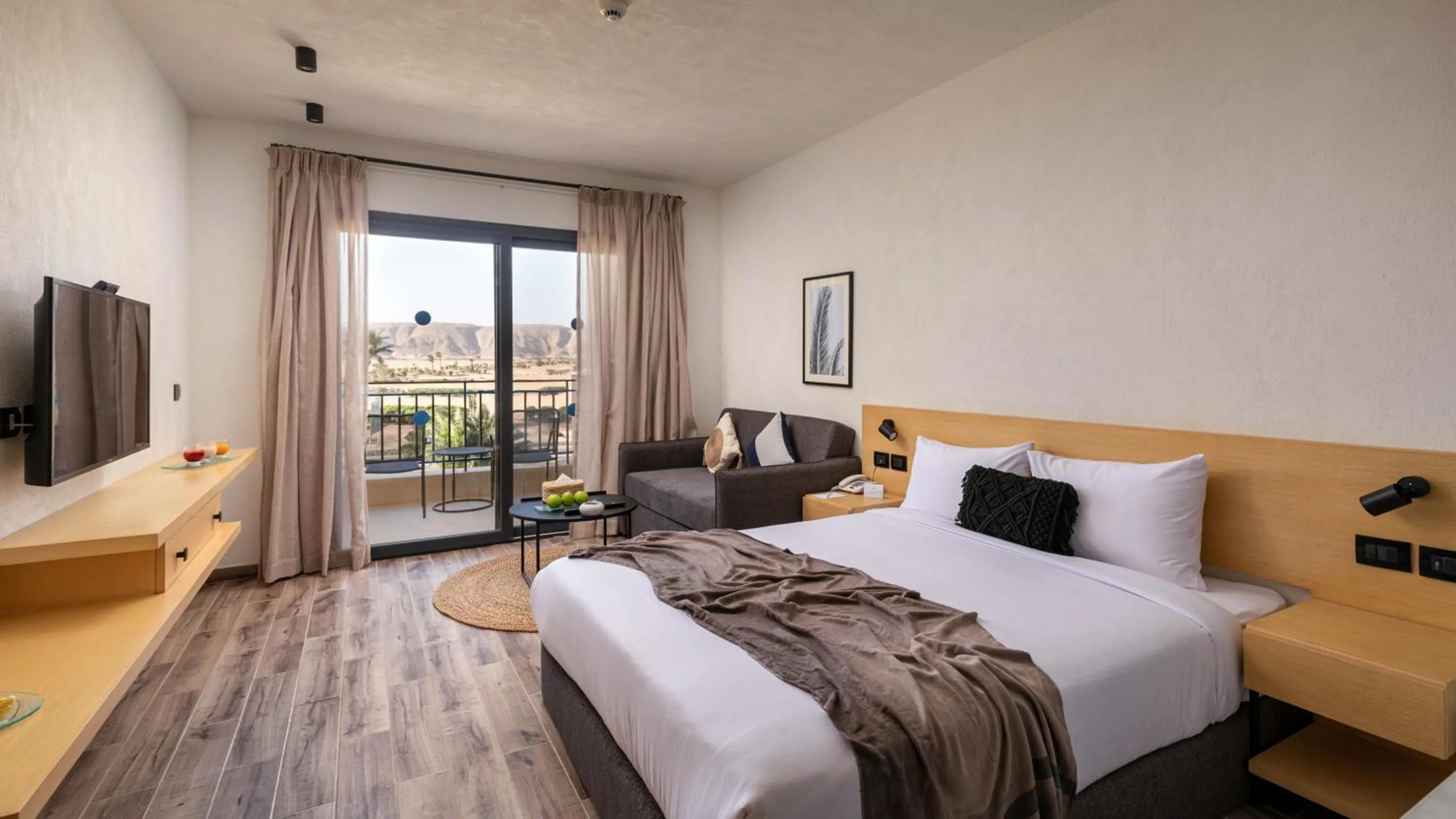 Bed in Creek Hotel and Residences El Gouna