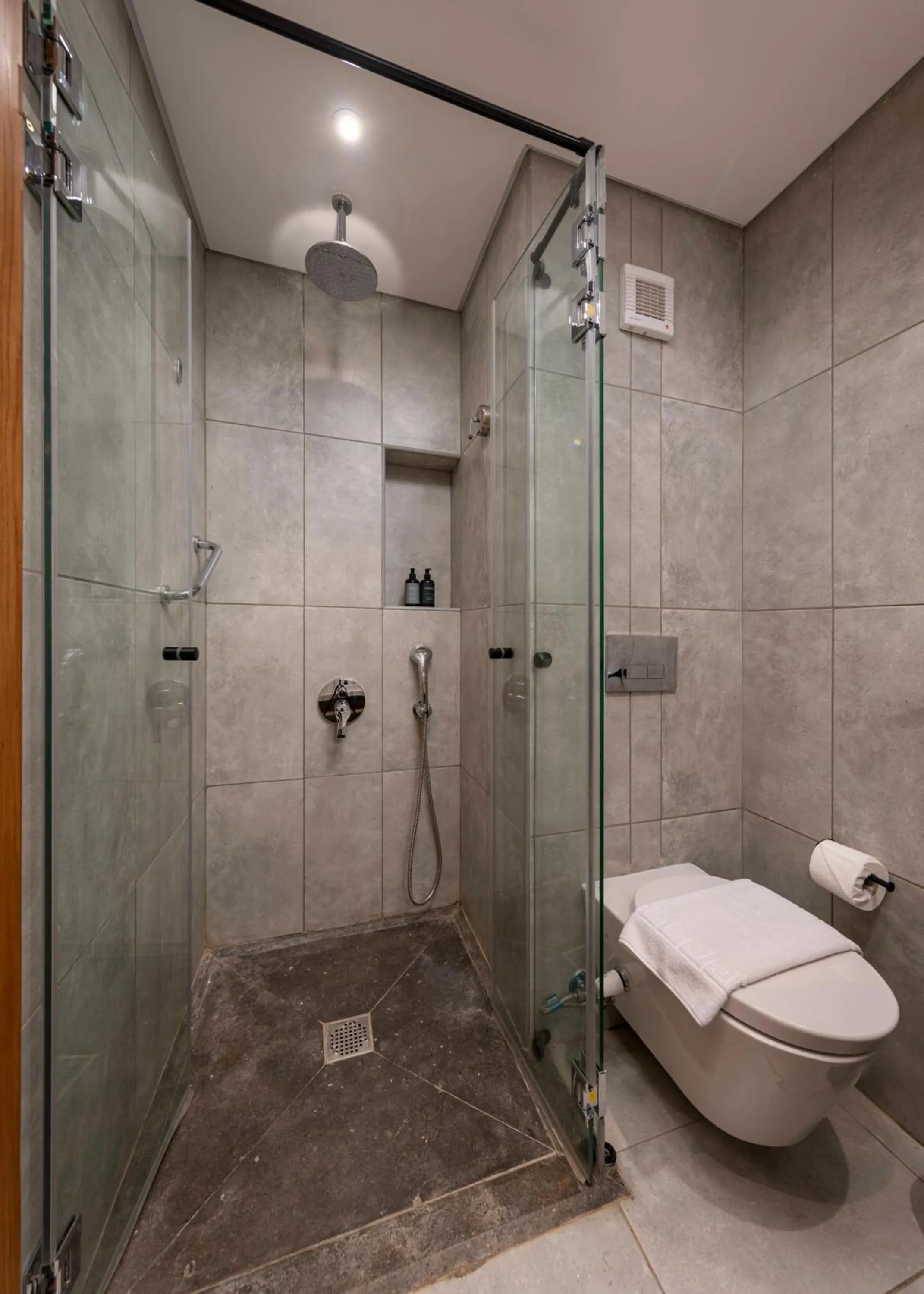 Shower in Creek Hotel and Residences El Gouna