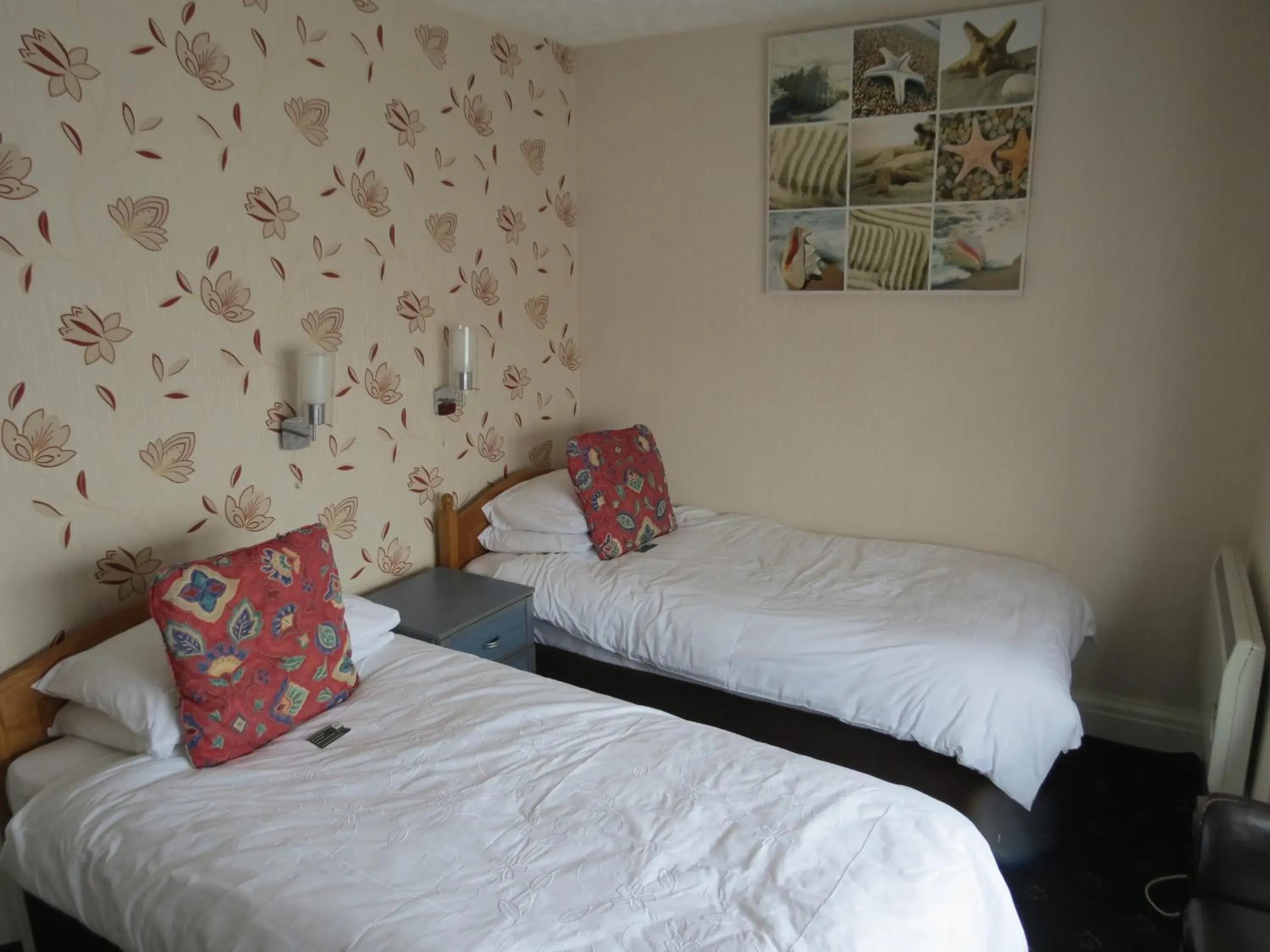 Twin Room in The Royal Bridlington Twin Room in The Royal Bridlington