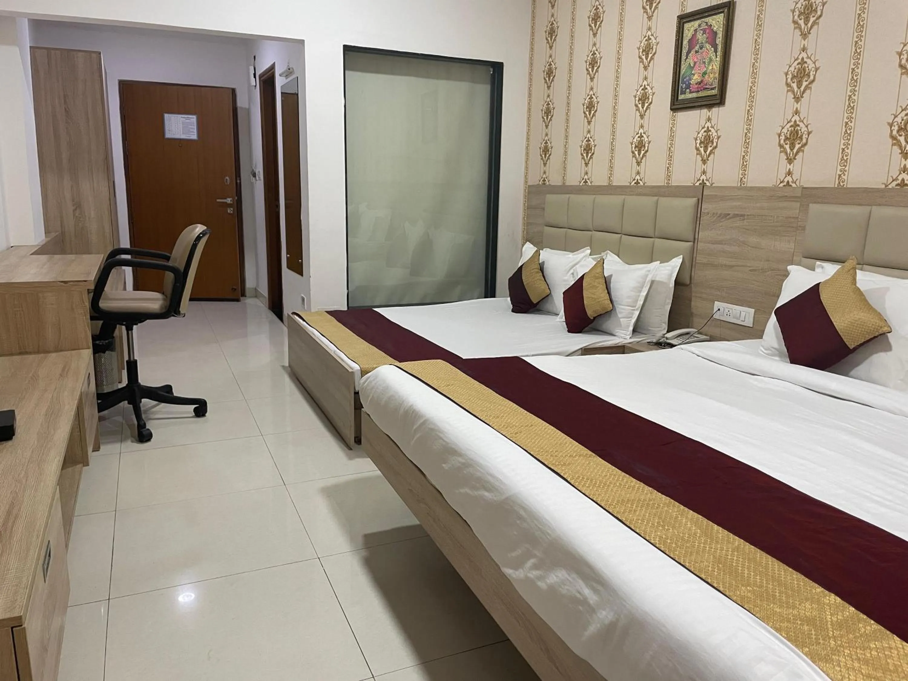 Bedroom, Bed in Hotel Seth Murlidhar Seva Sadan-Near Prem Mandir