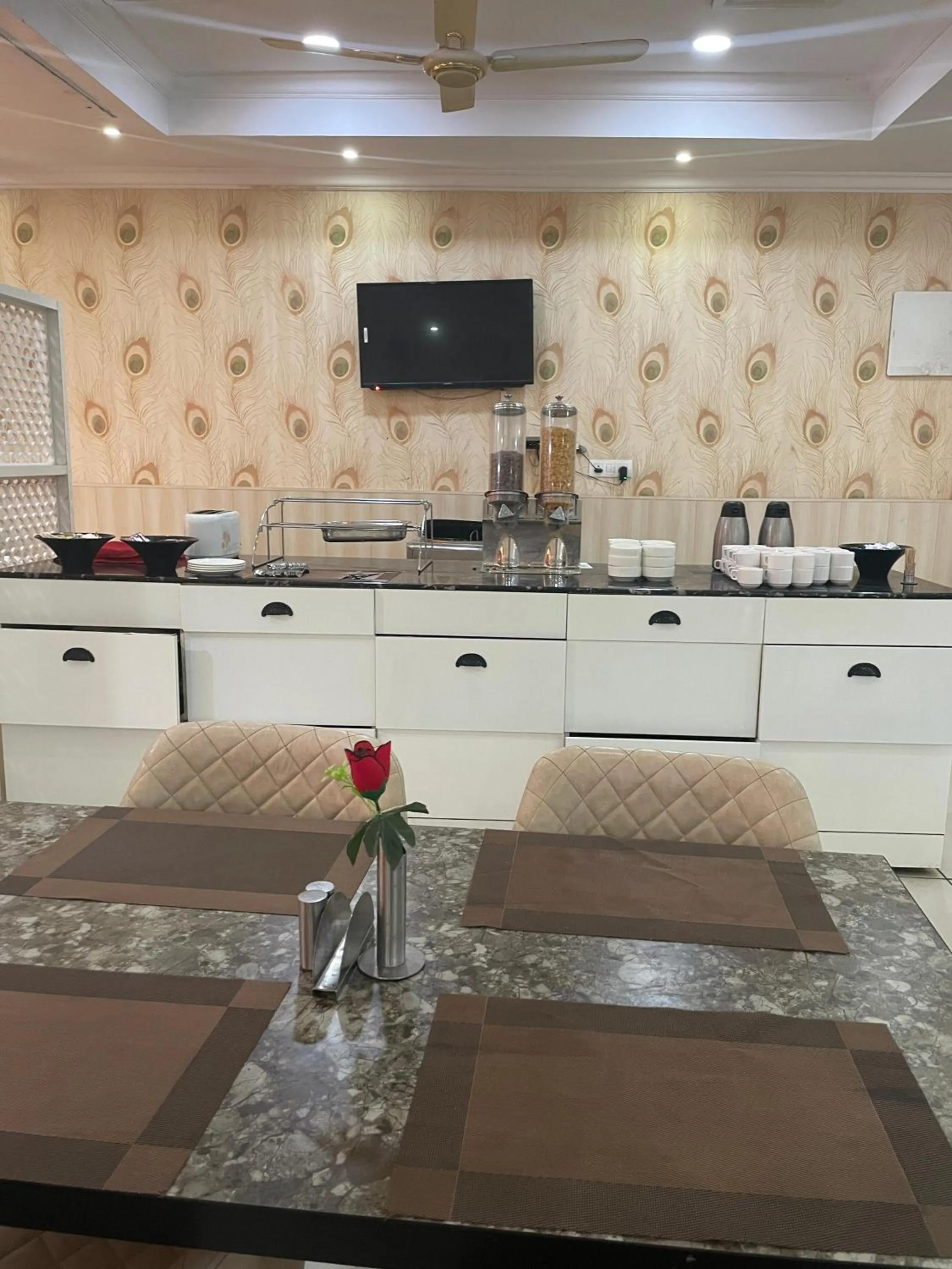 Breakfast in Hotel Seth Murlidhar Seva Sadan-Near Prem Mandir