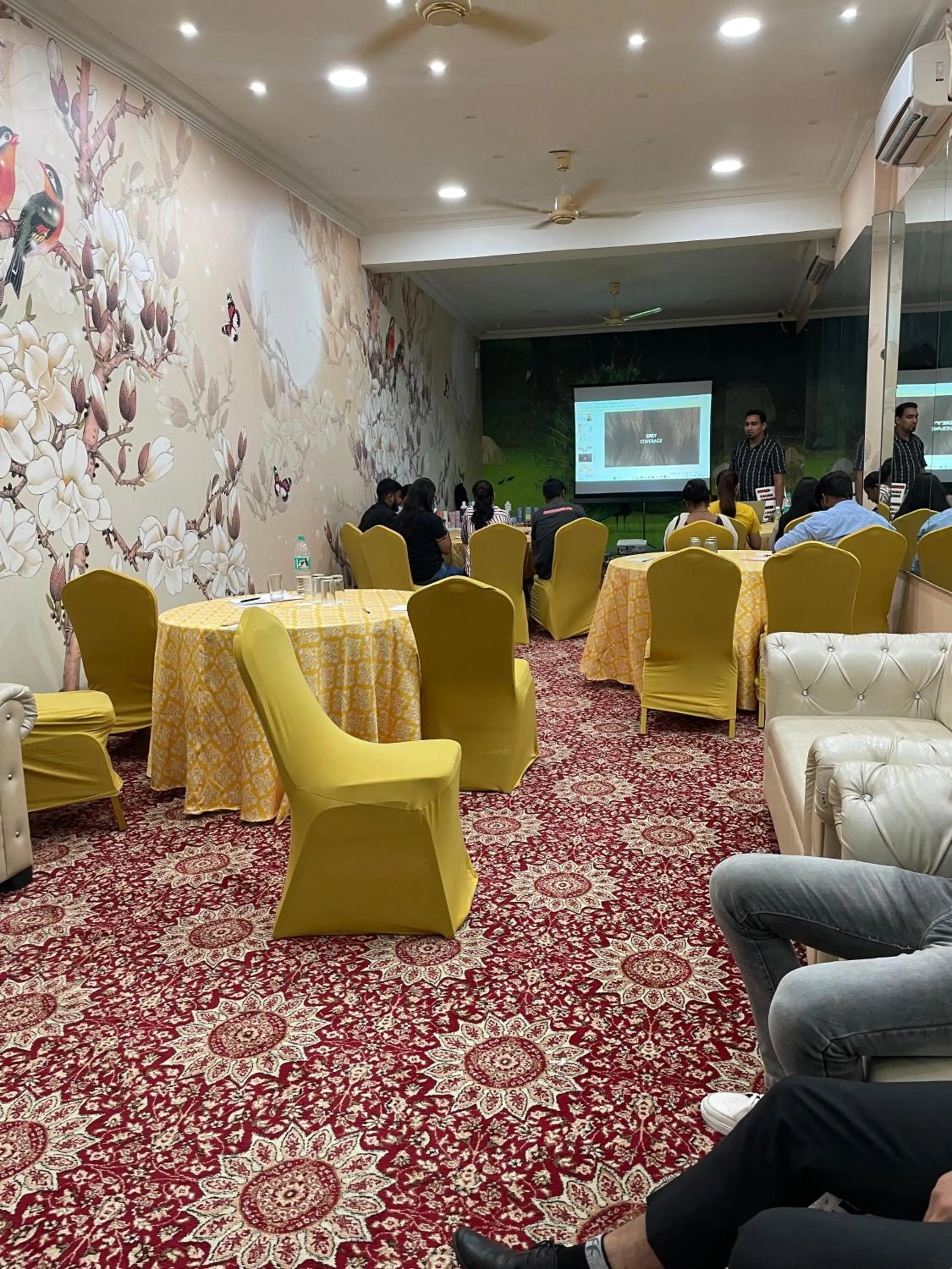 Banquet/Function facilities in Hotel Seth Murlidhar Seva Sadan-Near Prem Mandir